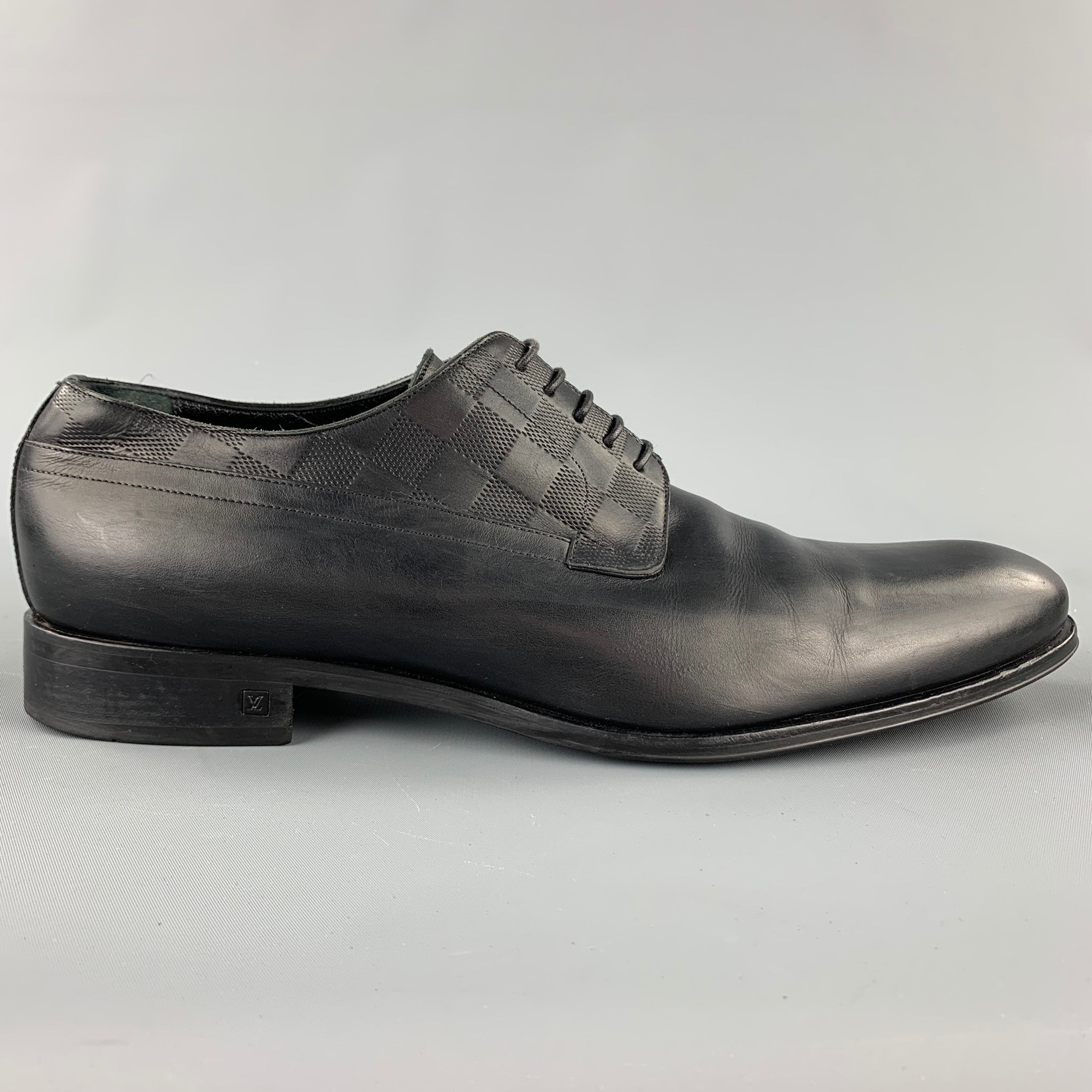 LOUIS VUITTON Size 10.5 Navy Blue Damier Leather Lace Up Shoes – Sui  Generis Designer Consignment