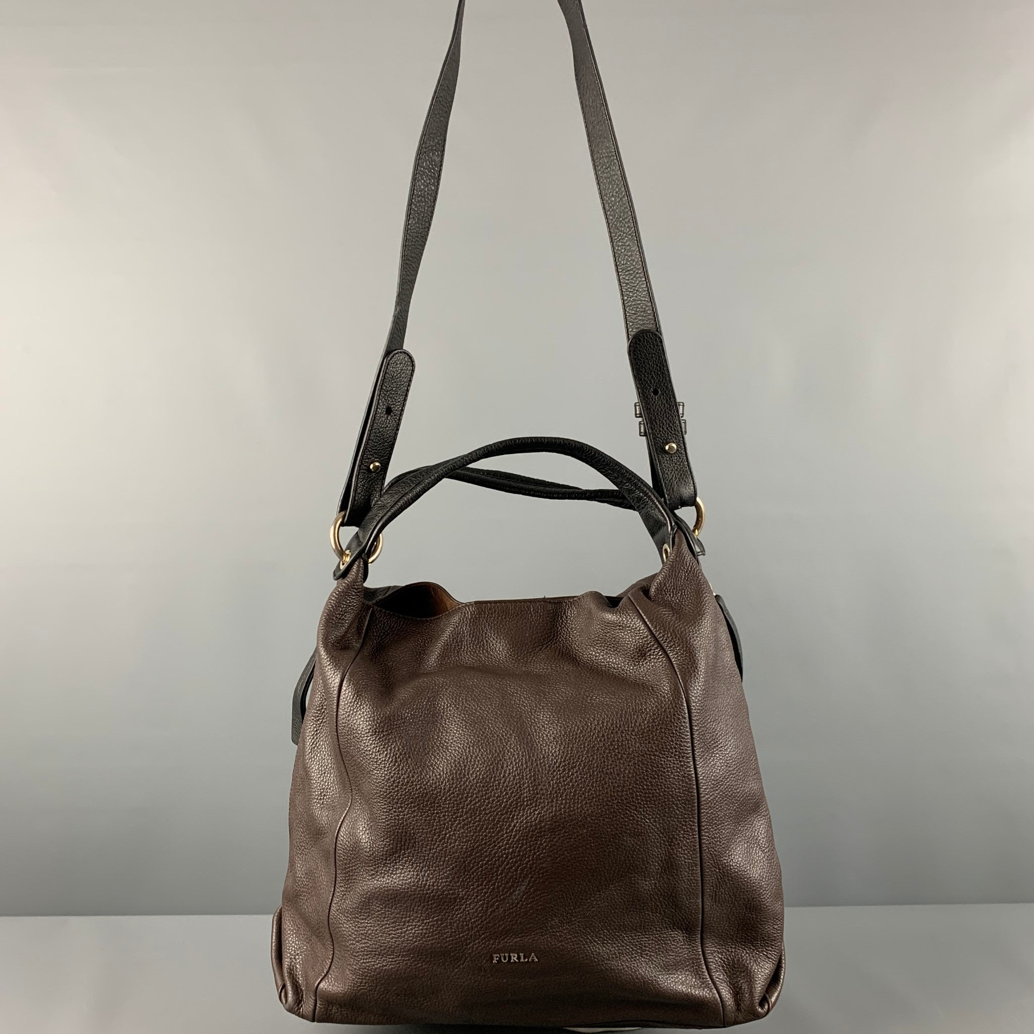 BLOOMINGDALE'S Brown Textured Leather Portfolio Handbag & Leather Goods –  Sui Generis Designer Consignment