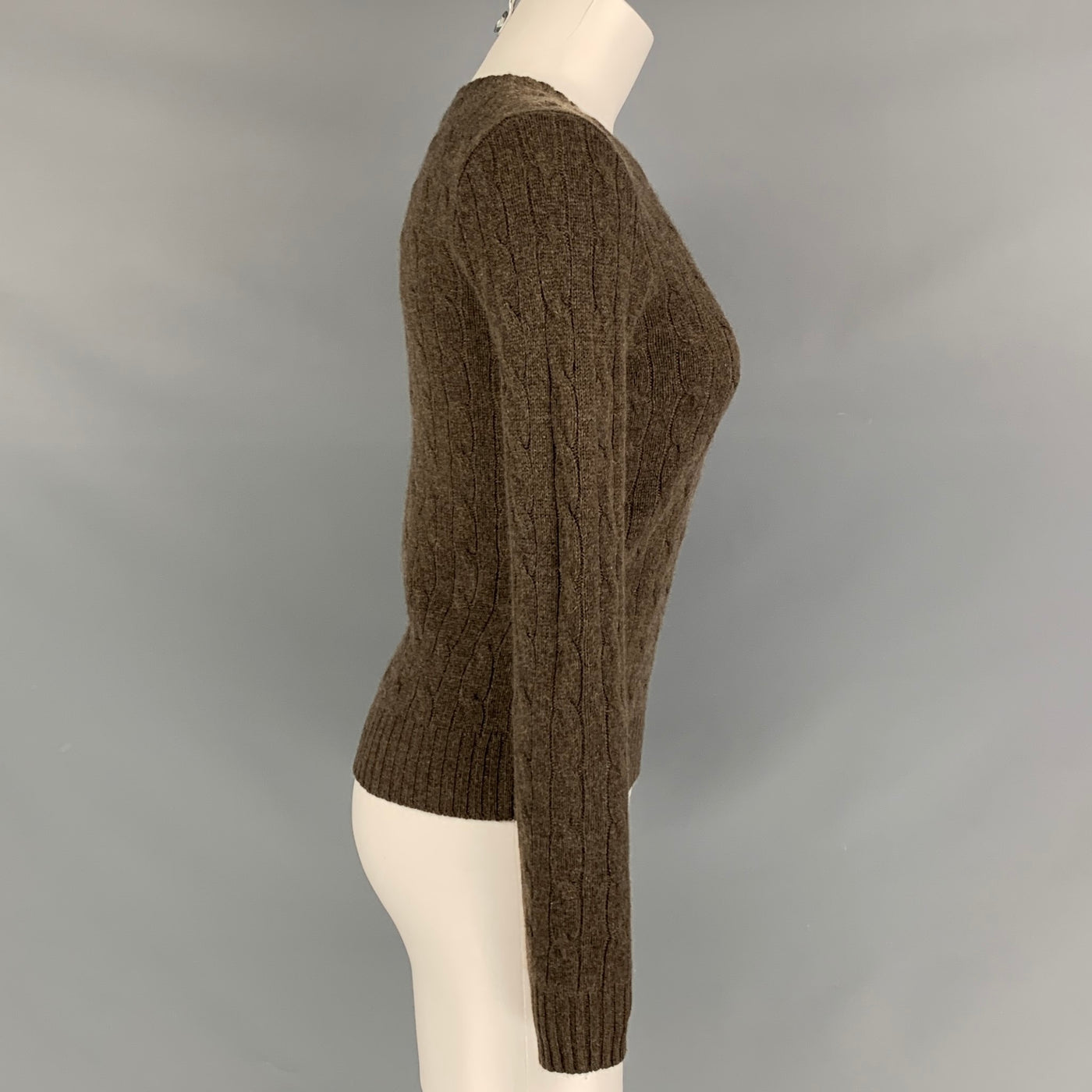 RALPH LAUREN Brown Cashmere Cable Knit Crew-Neck Sweater – Sui Generis  Designer Consignment