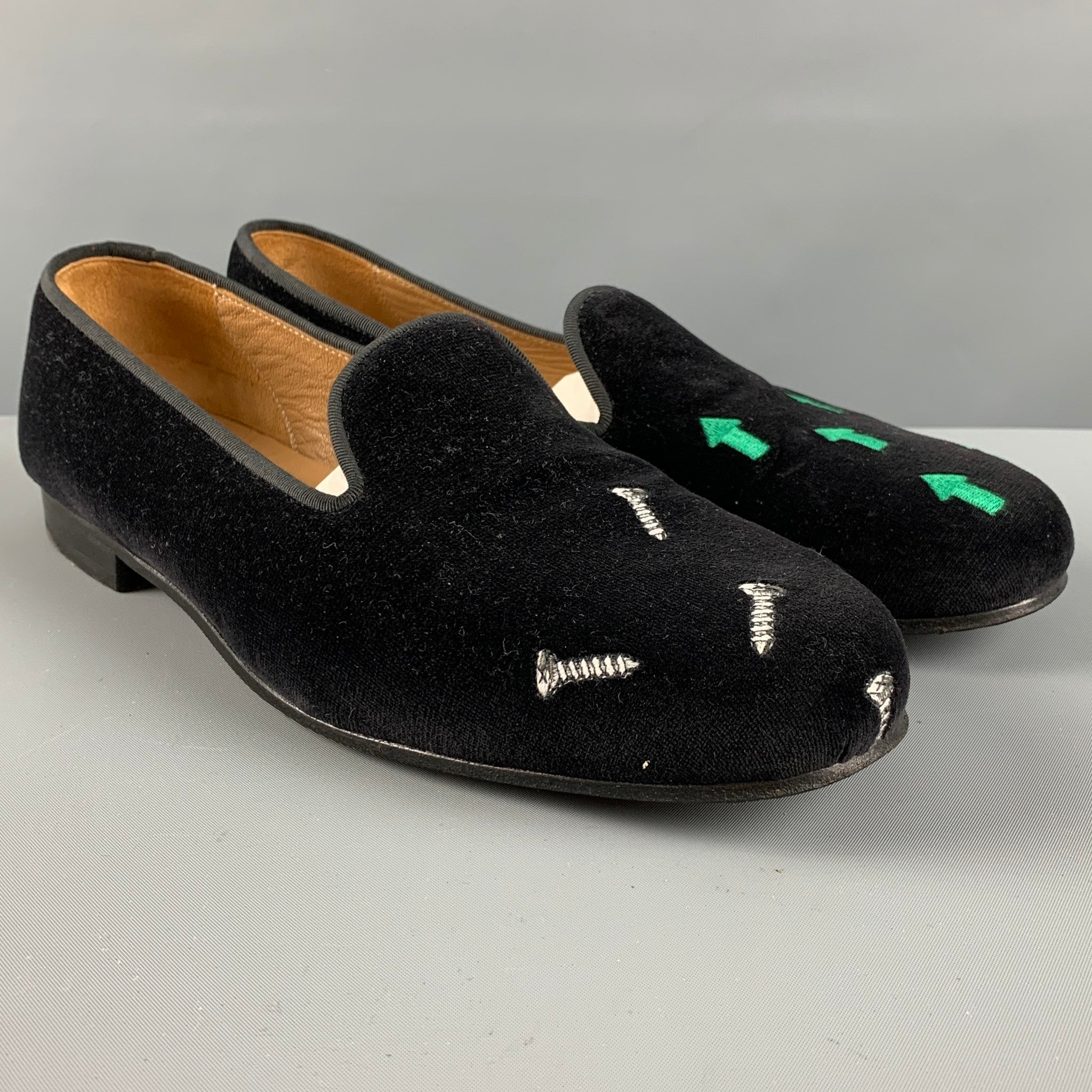 BALLY Size 11 Black Solid Leather Slip On Loafers – Sui Generis Designer  Consignment