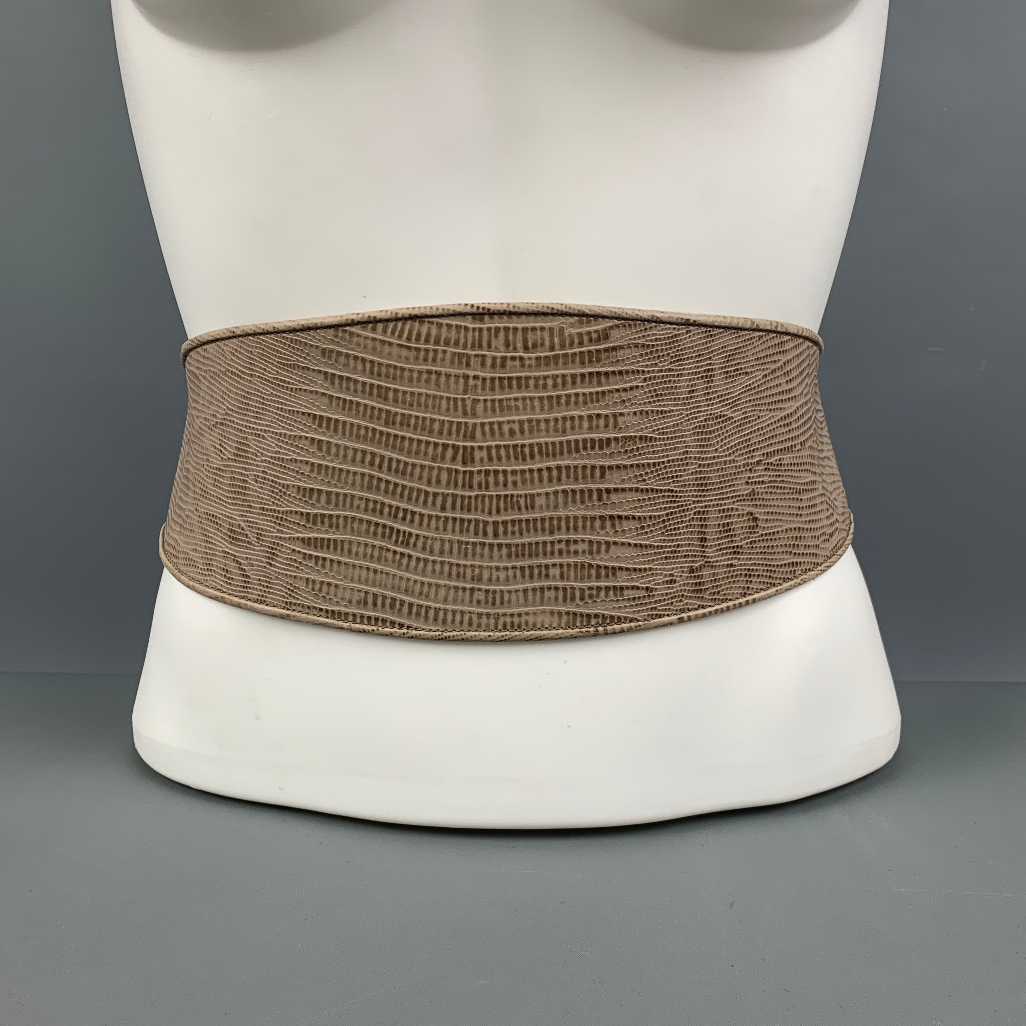 MEZLAN Size 32 Brown Leather Belt – Sui Generis Designer Consignment