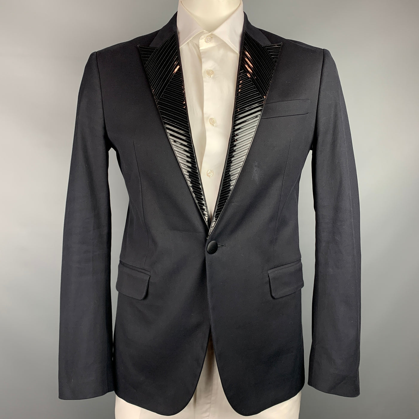 DSQUARED2 Size 42 Black Applique Cotton Peak Lapel Sport Coat