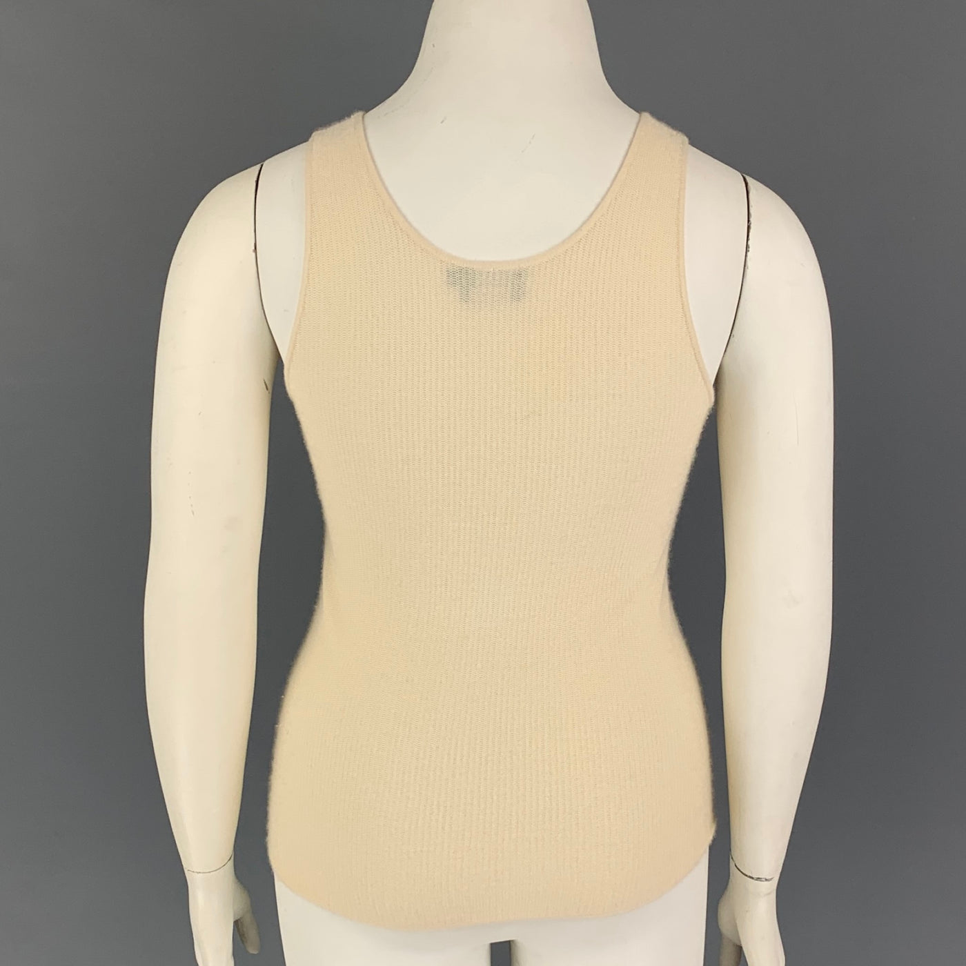 GIORGIO ARMANI Size 8 Cream Rayon Cashmere Tank Top – Sui Generis Designer  Consignment