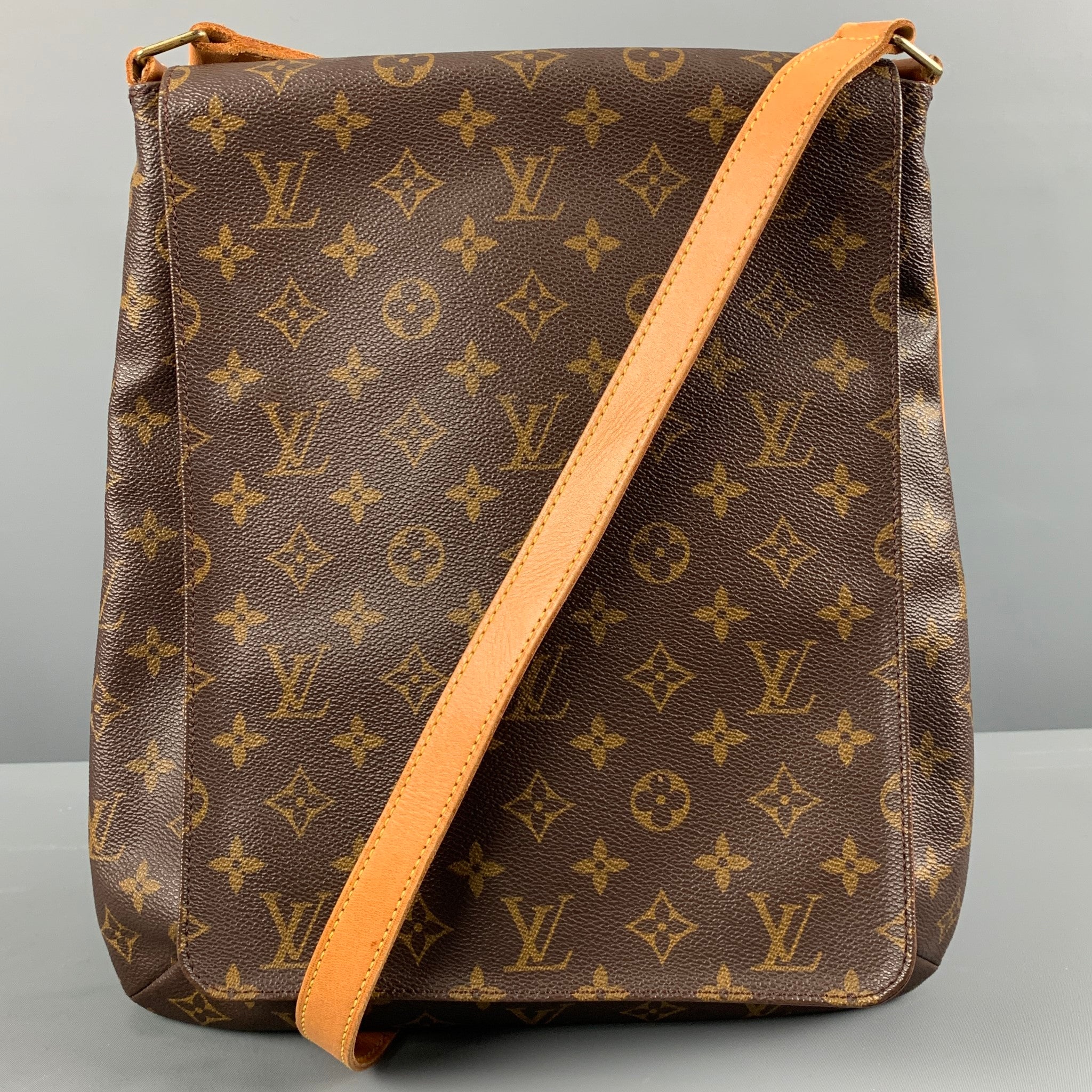 Shop Louis Vuitton – Tagged MEN's (RTW & FORMAL)– Sui Generis Designer  Consignment