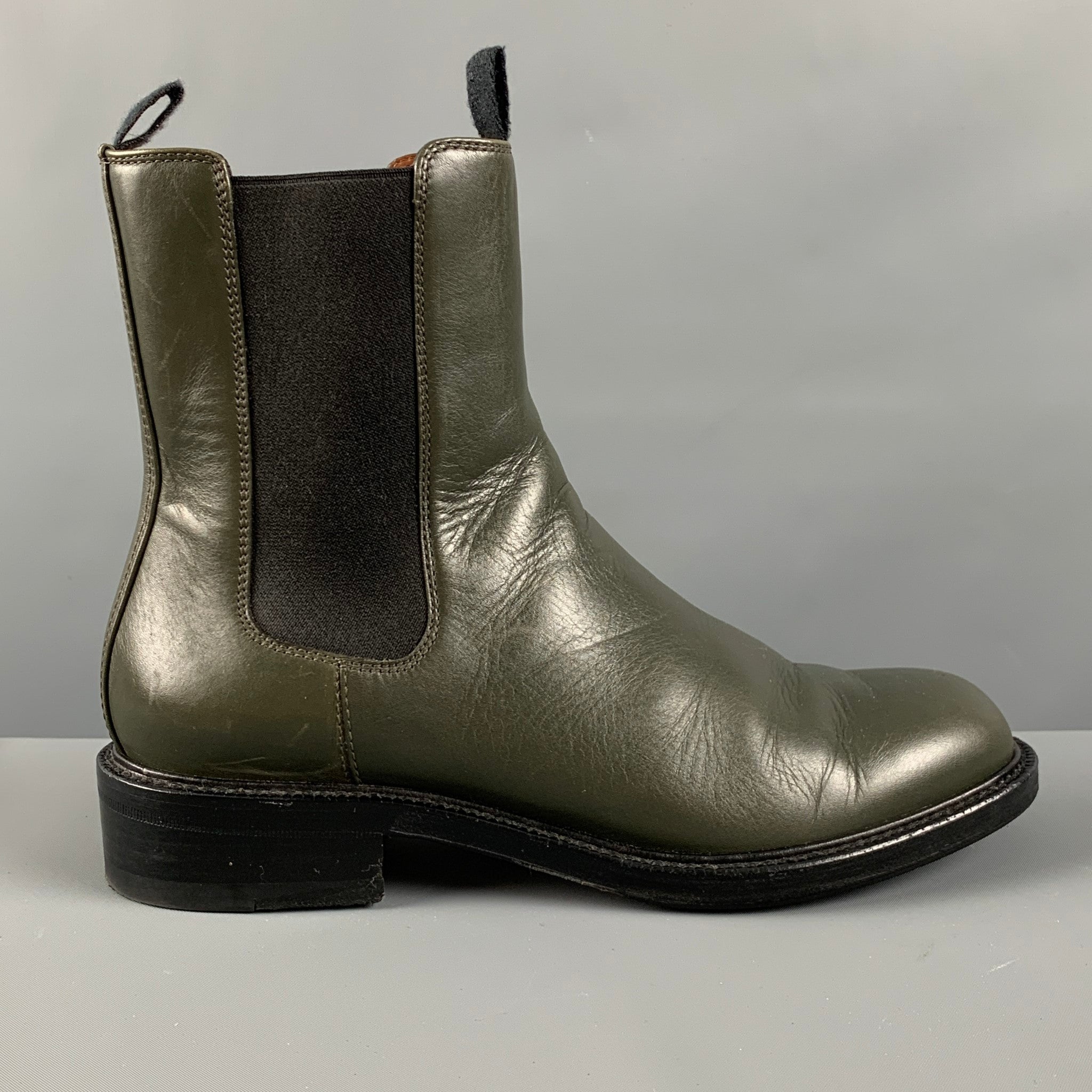 LOUIS VUITTON Size 6.5 Black Patches Leather Metropolis Ranger Boots – Sui  Generis Designer Consignment