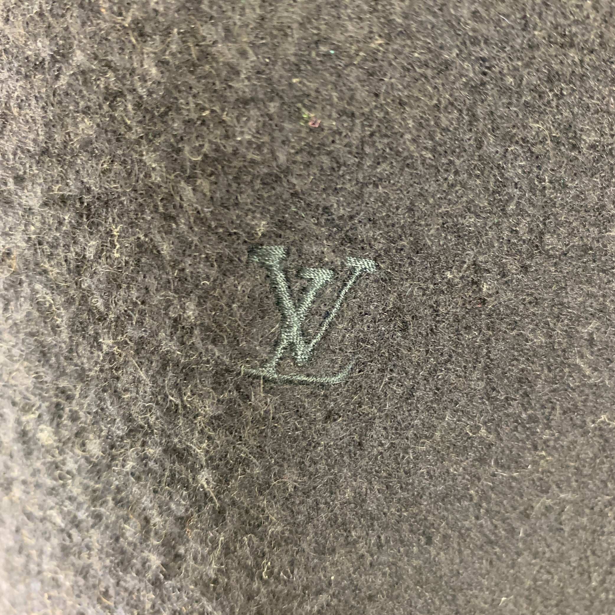 Louis Vuitton // Grey Cashmere Monogram Zip Sweater – VSP Consignment