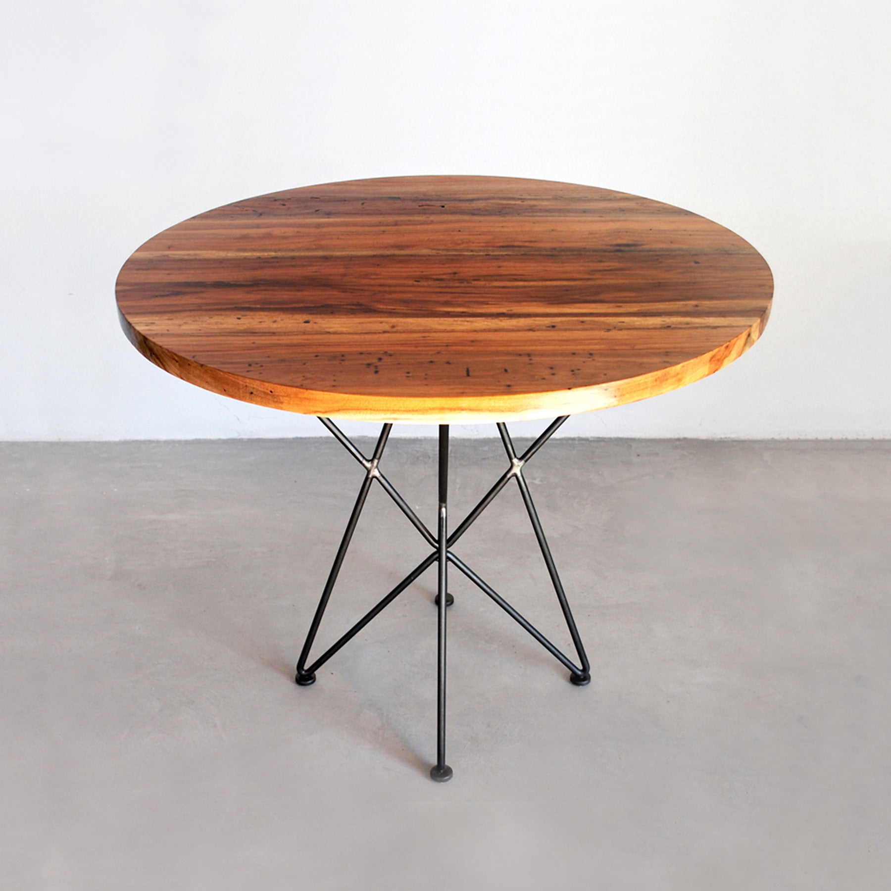Стол для кафе круглый деревянный