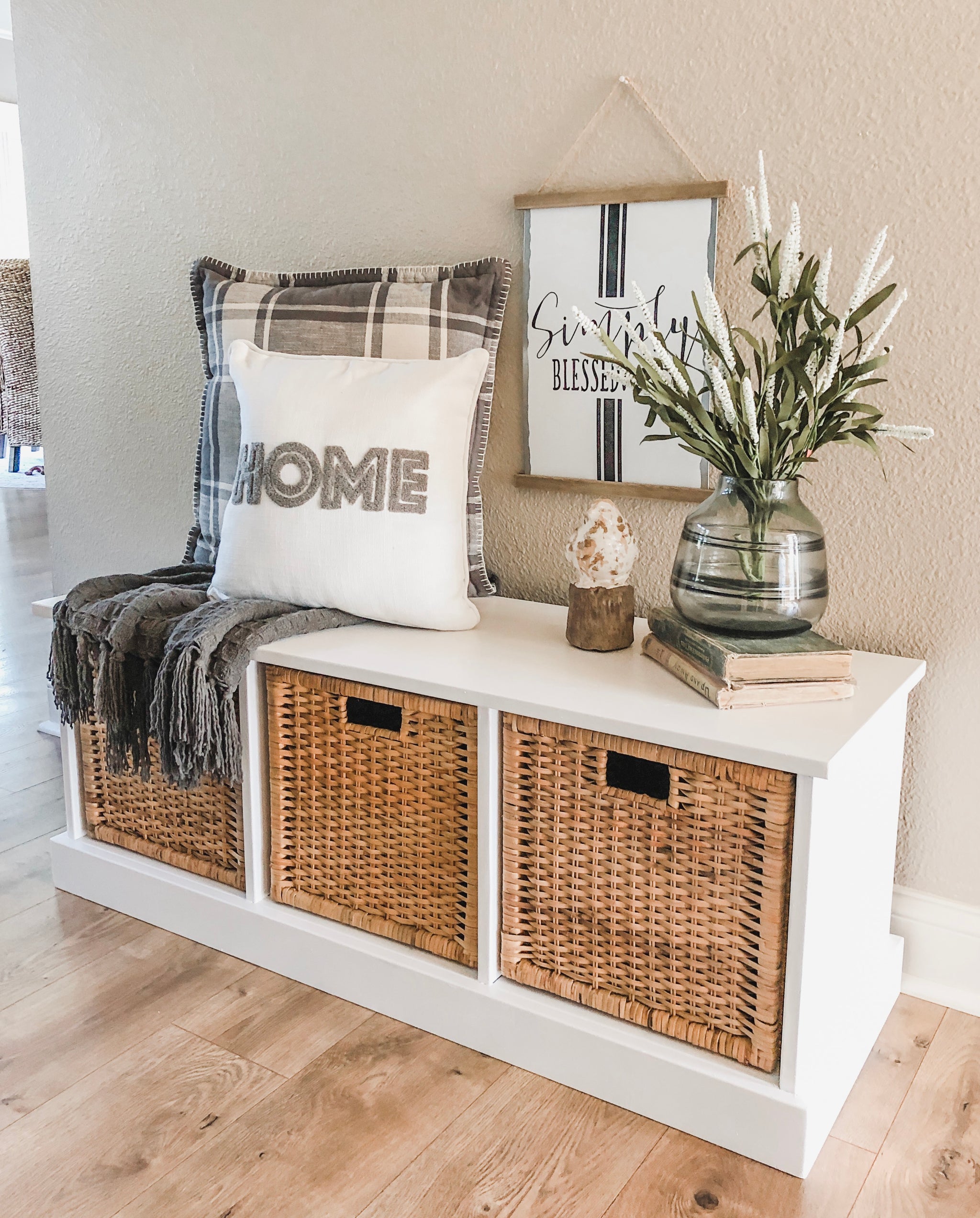 storage bench with baskets