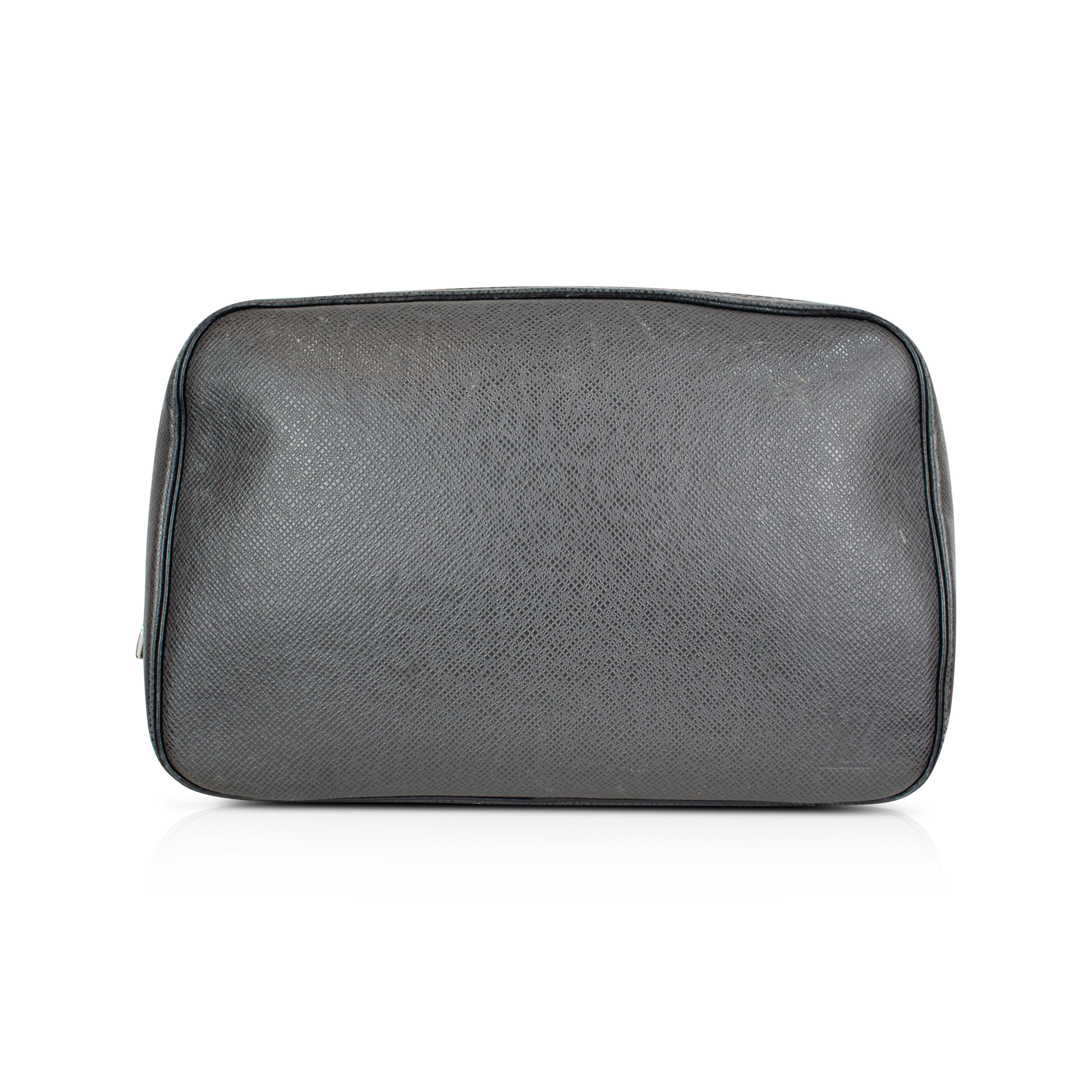 Louis Vuitton Toiletry Bag Damier Azur 25 Ivoire Grey in Coated