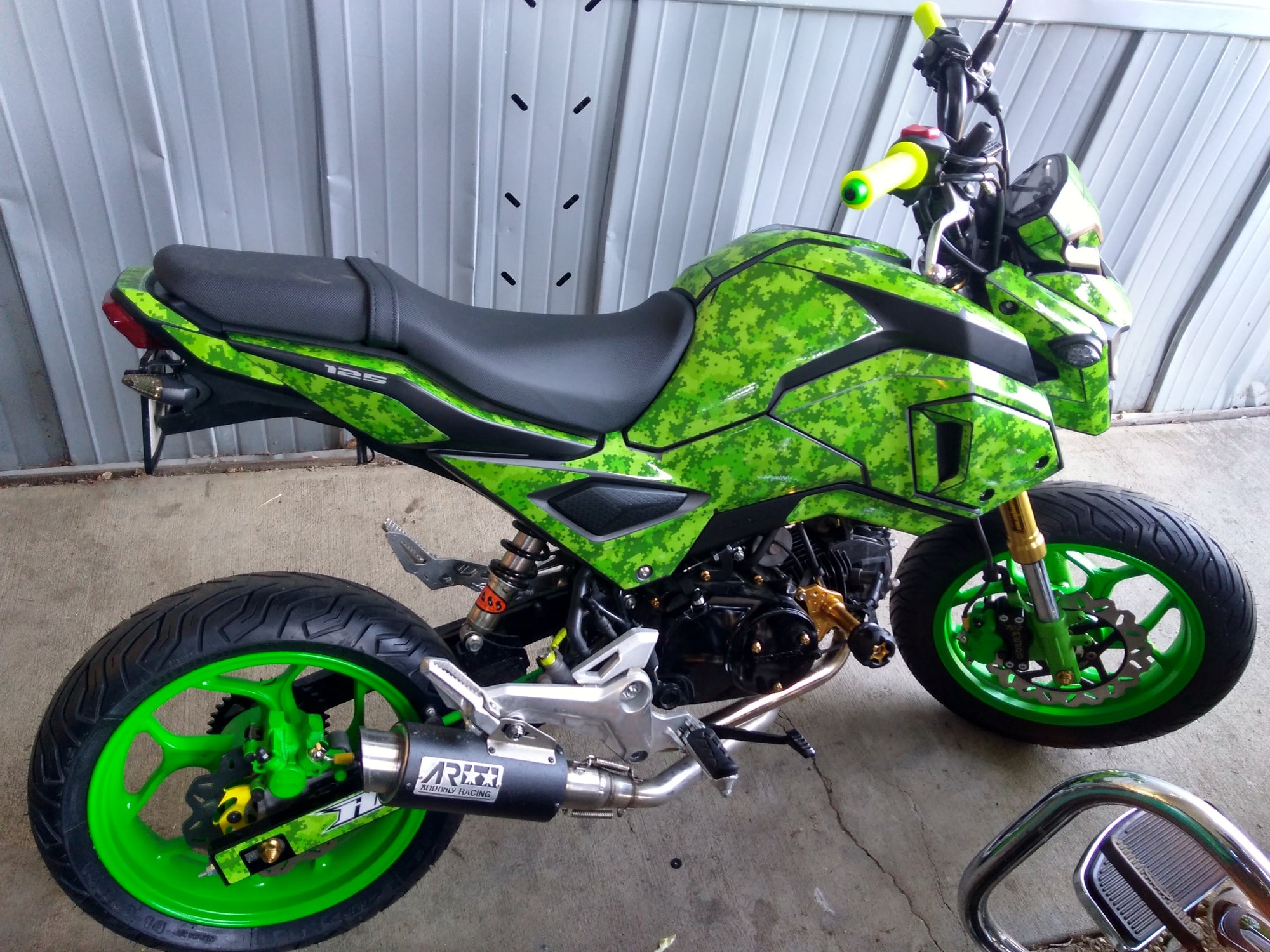 custom grom