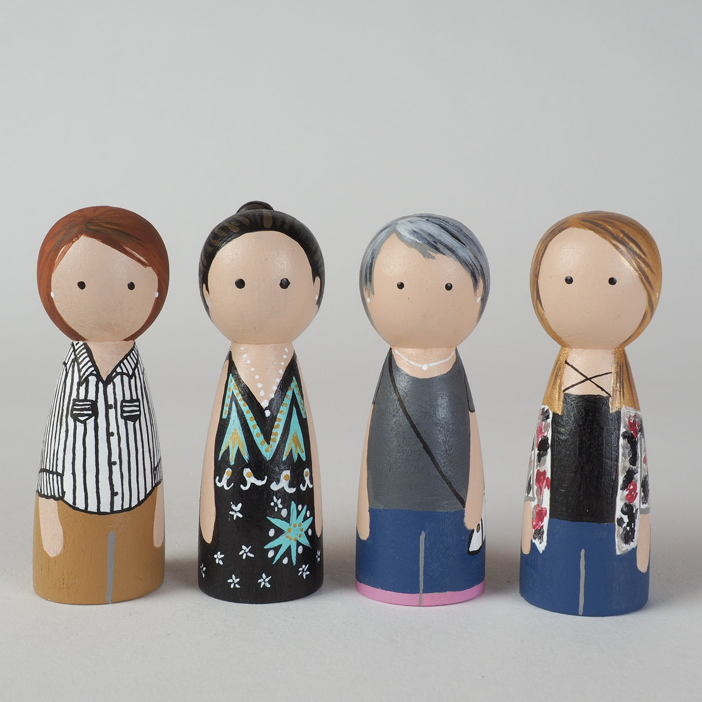 Family Peg Dolls - Family Portrait on Mini wooden dolls – Itzy Zazzy