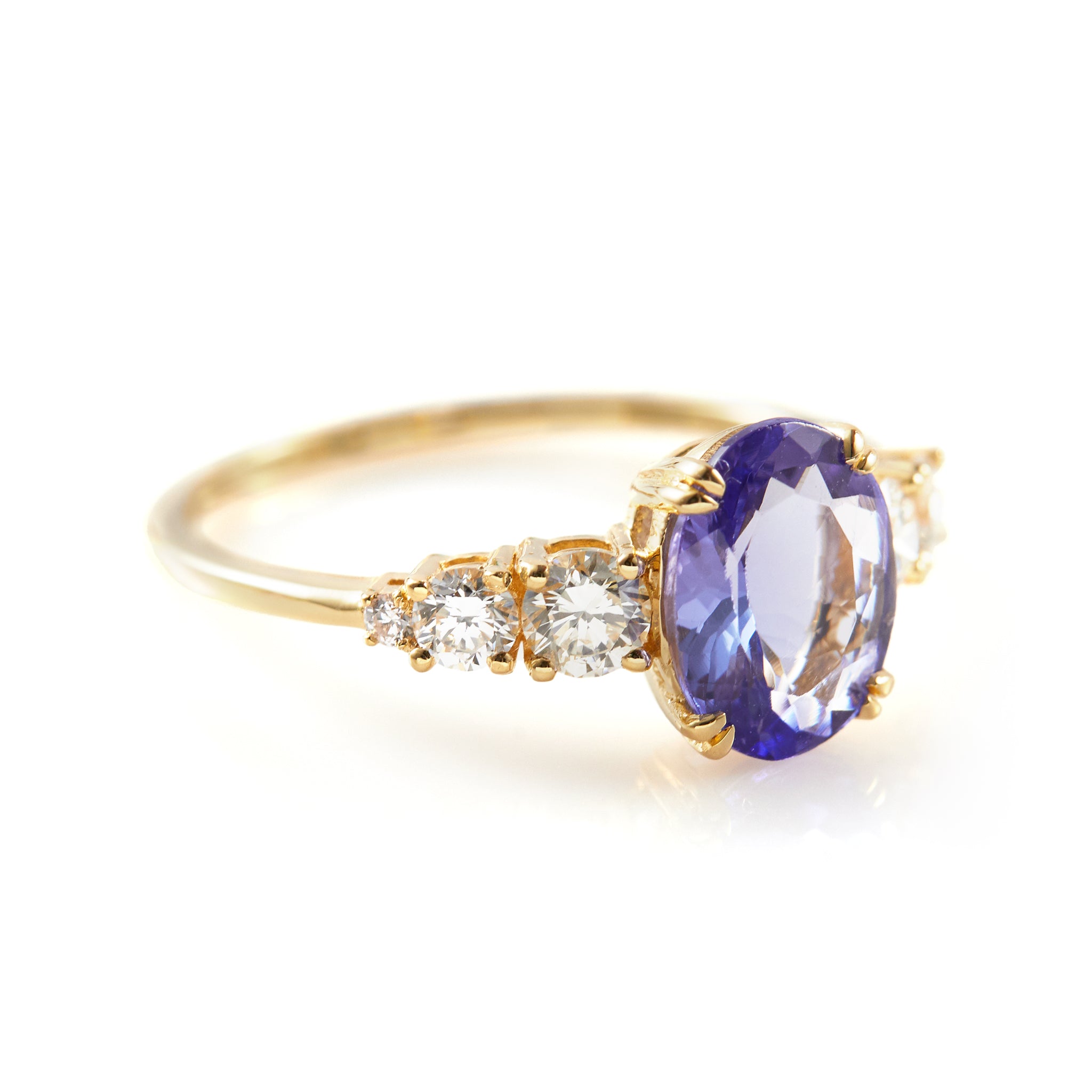 Tanzanite & Diamond Mystic Ring