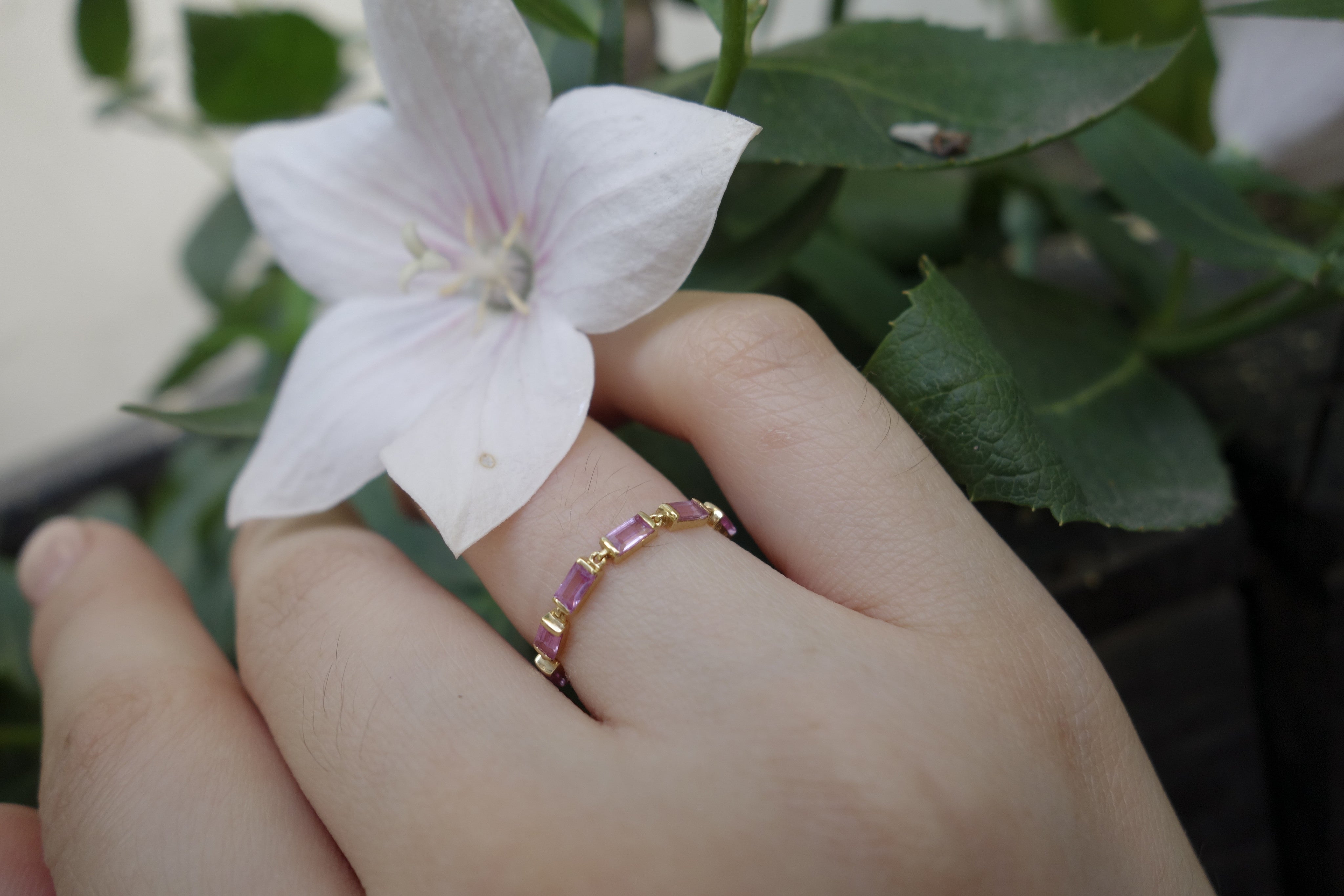 Pink Sapphire Forever linked ring