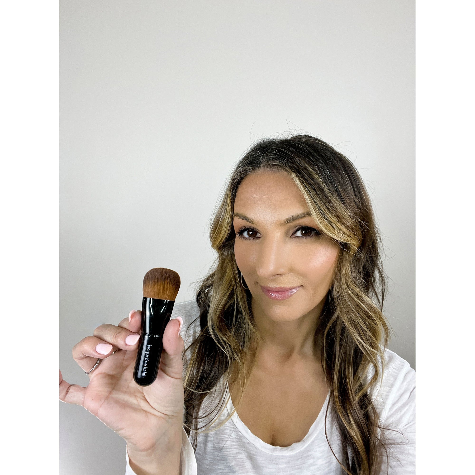 The Concealer Brush, by Jacqueline Kalab - Jacqueline Kalab Beauty