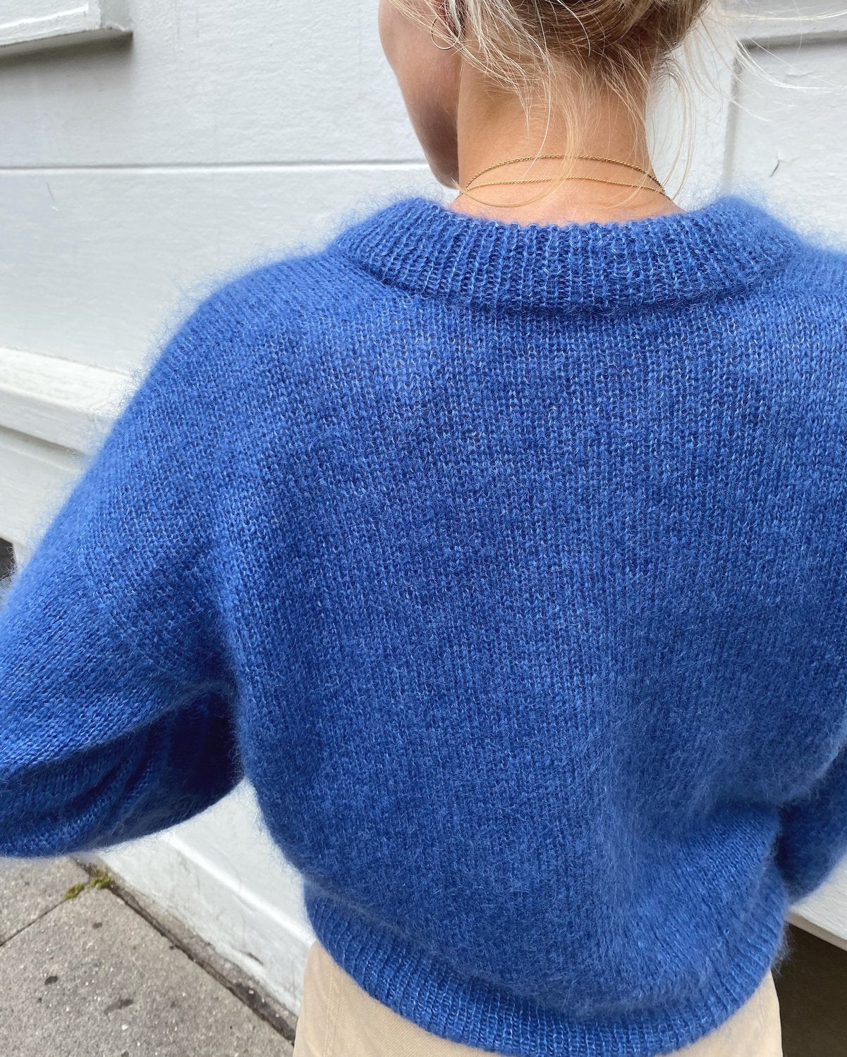 Rejsende Macadam Reklame Stockholm Sweater V-Neck PetiteKnit - Strikkekit Cashmeresilke – GARNA