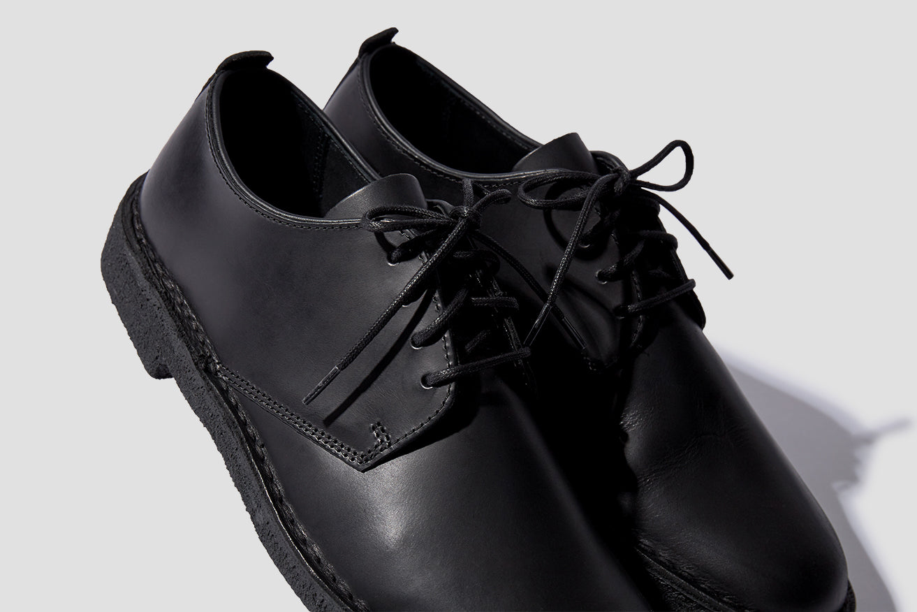 clarks desert london black