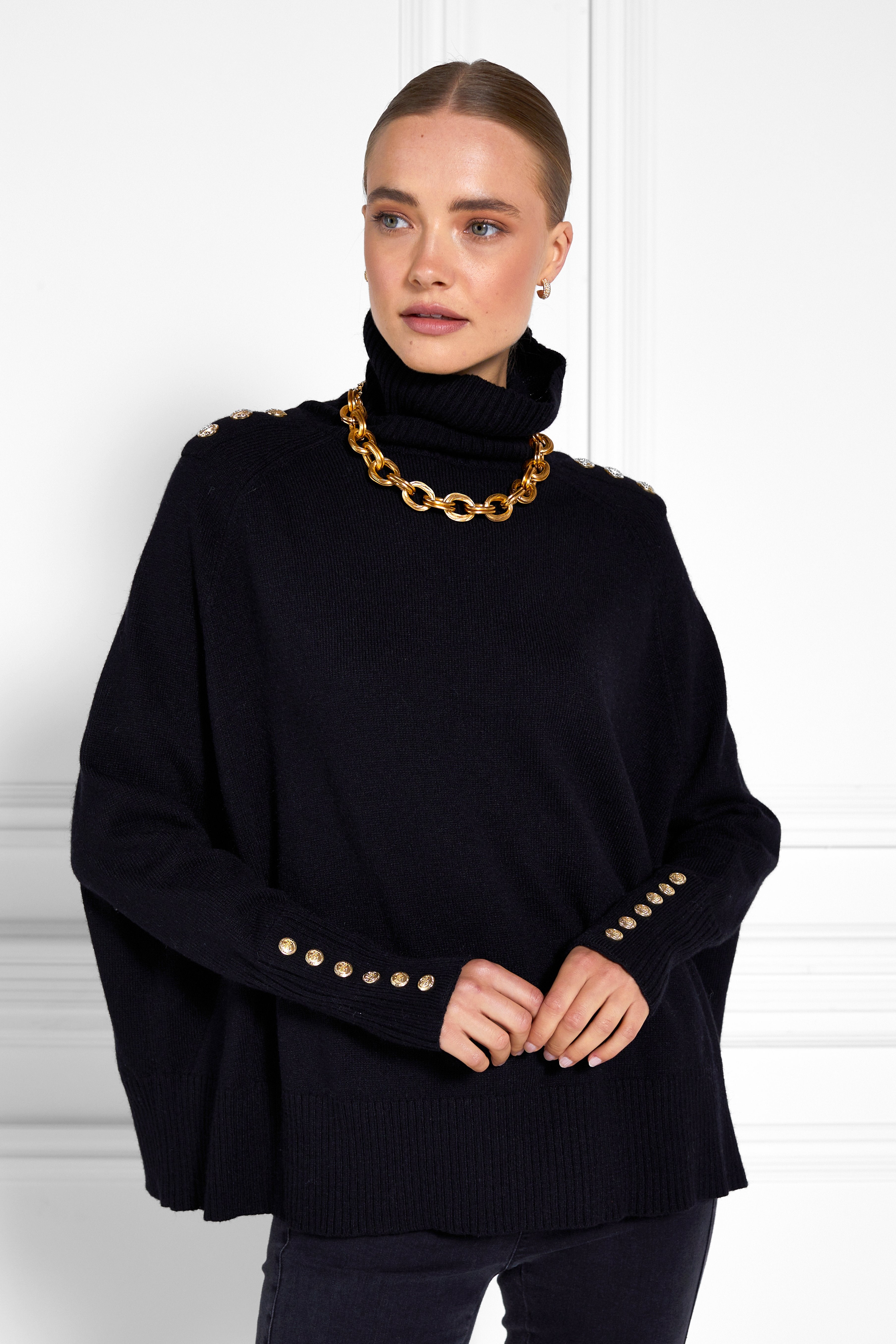 Kingsbury Cape Knit (Black)