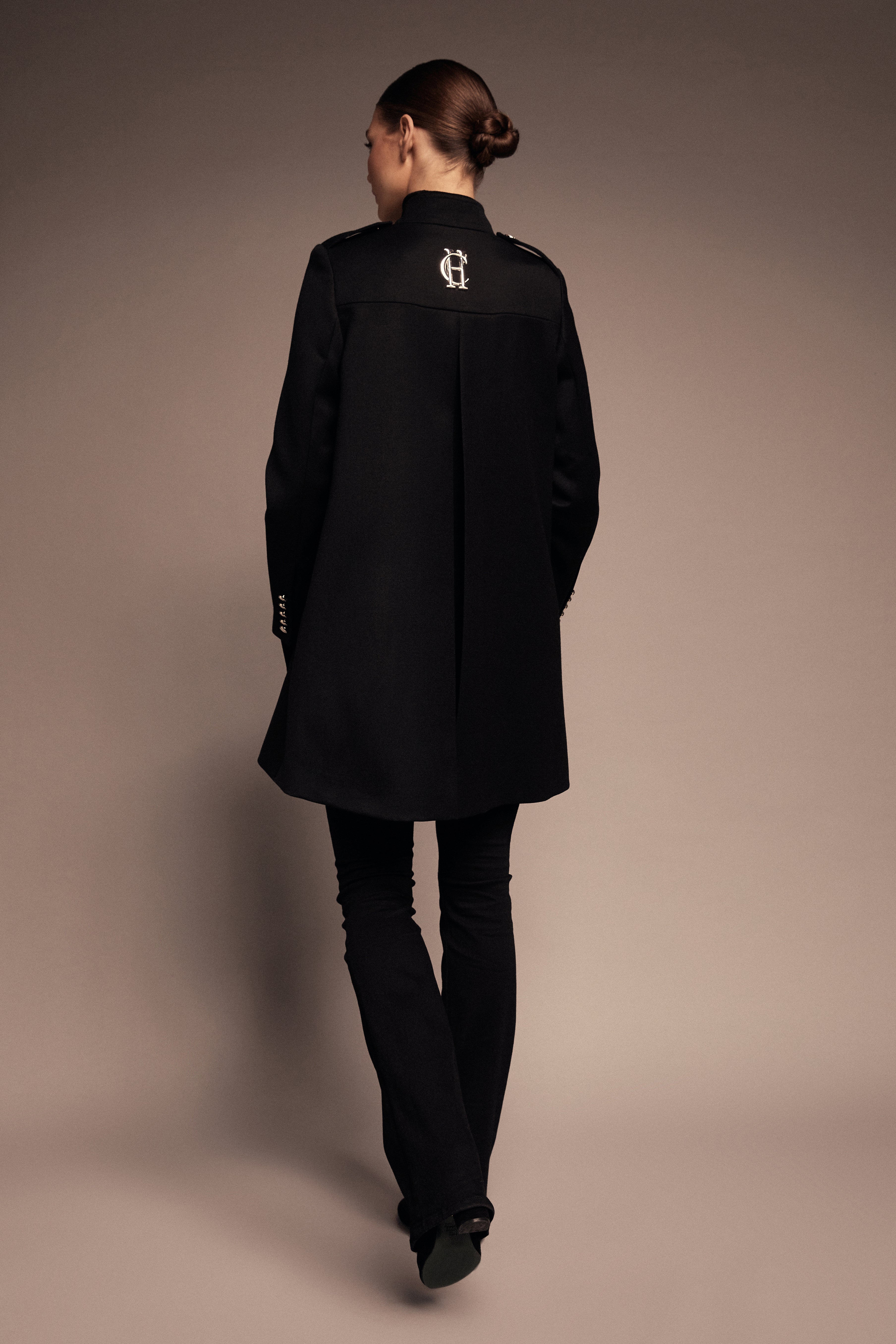 The Jubilee Highbury Cape Set (Black Twill)