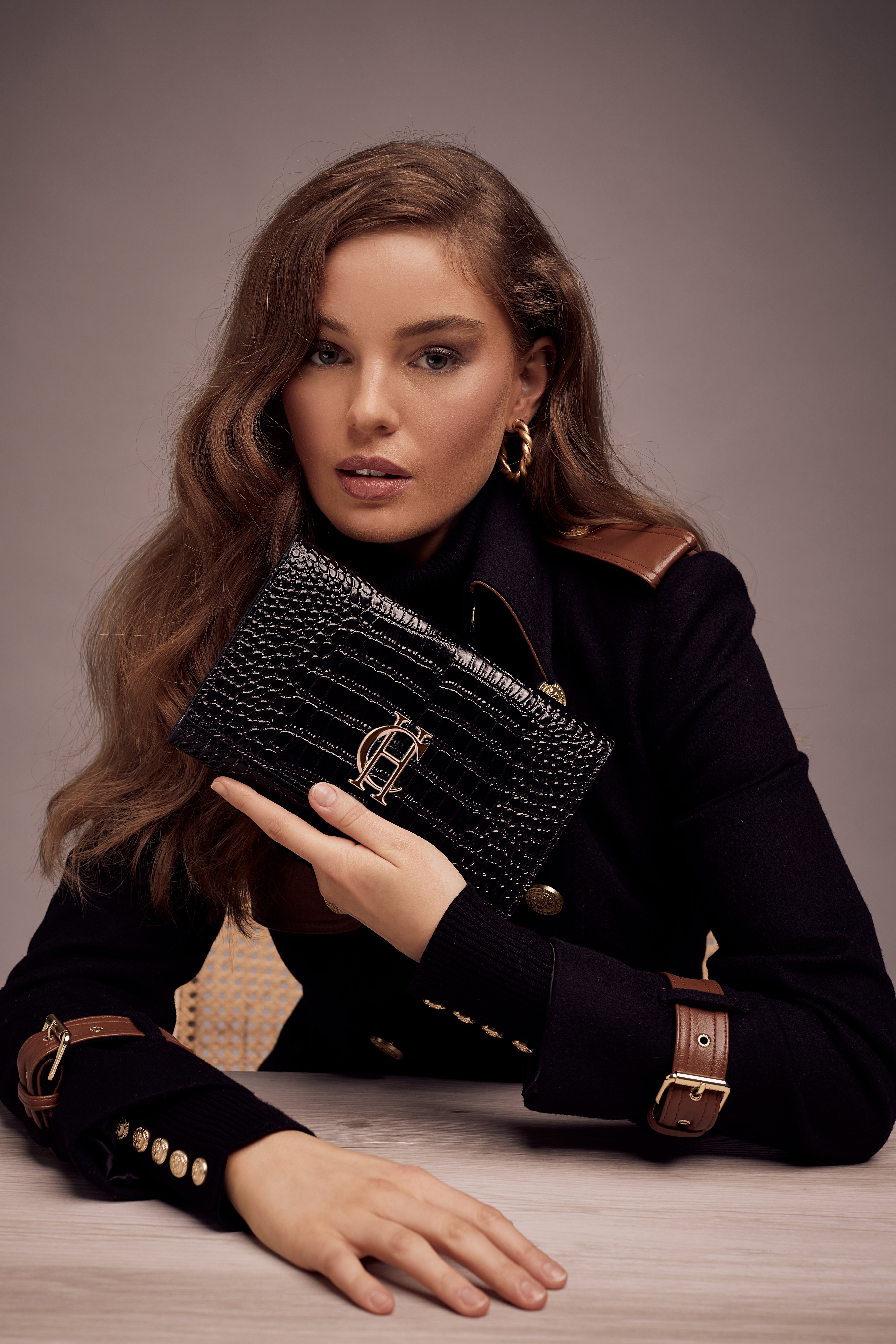 Highbury Clutch Bag (Black Gold)