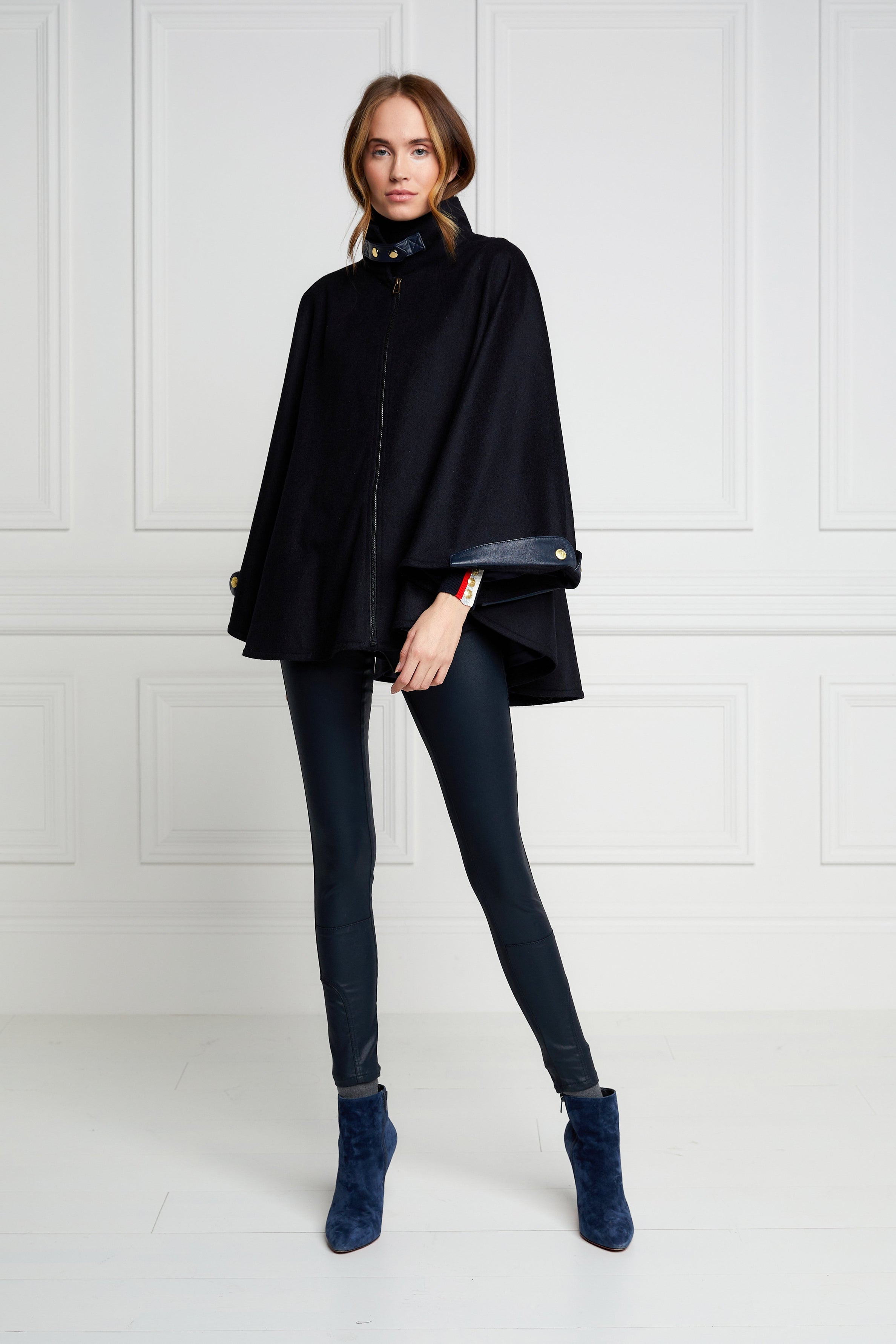 The Classic Cape (Navy) – Holland Cooper