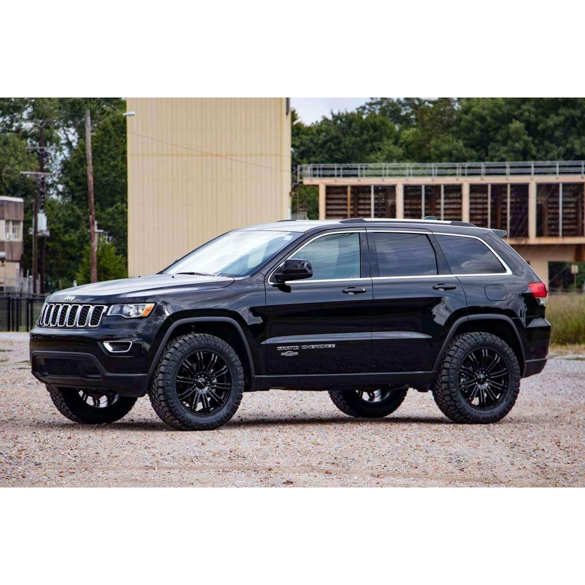 Rough Country 2.5" Lift Kit for 20112018 Jeep Grand