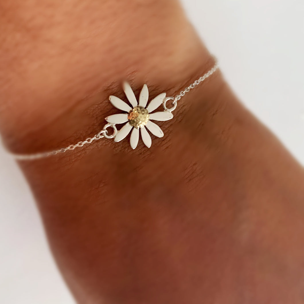 gold daisy bracelet