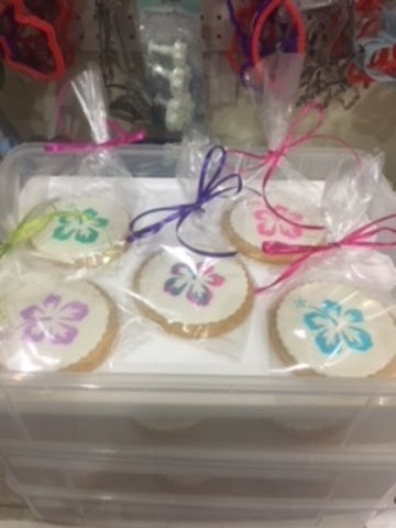 Hawaiian Flower Cookies example party favor