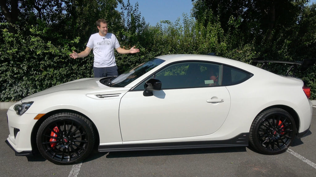 Doug DeMuro with an Audi RS2 t-shirt