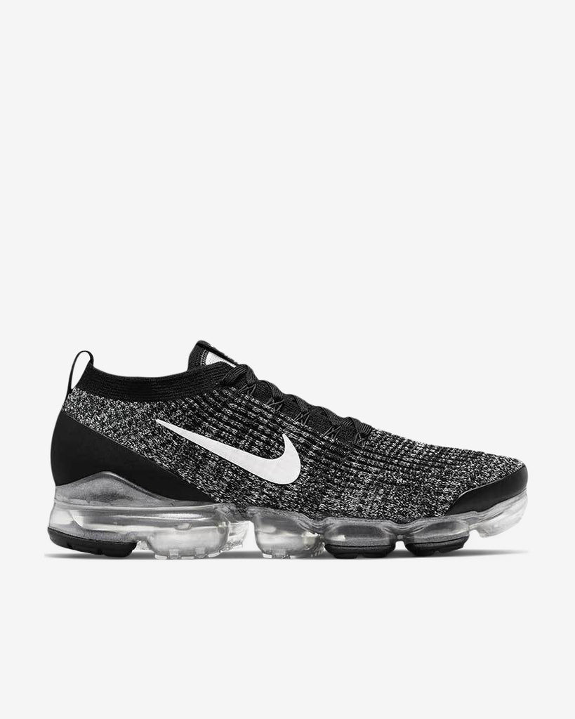 nike vapormax black and silver