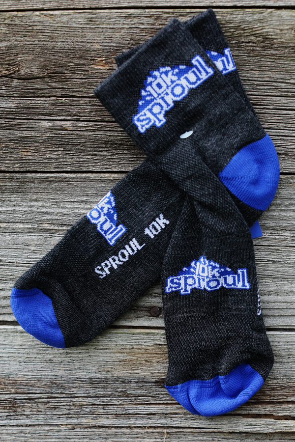 Sproul 10k Socks - gray/blue – ReVibe Gear // Rocksylvania LLC