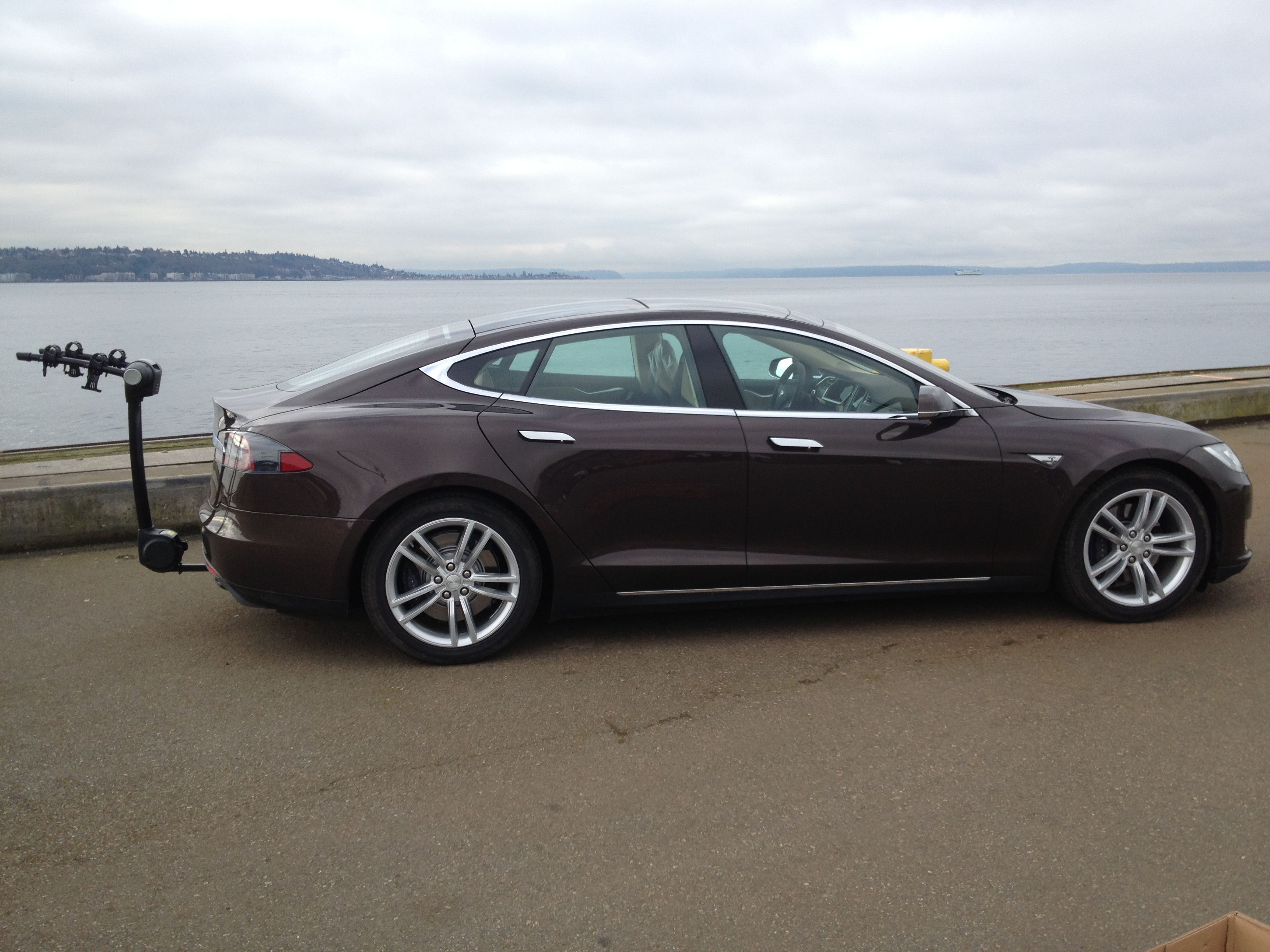 tesla hitch bike rack