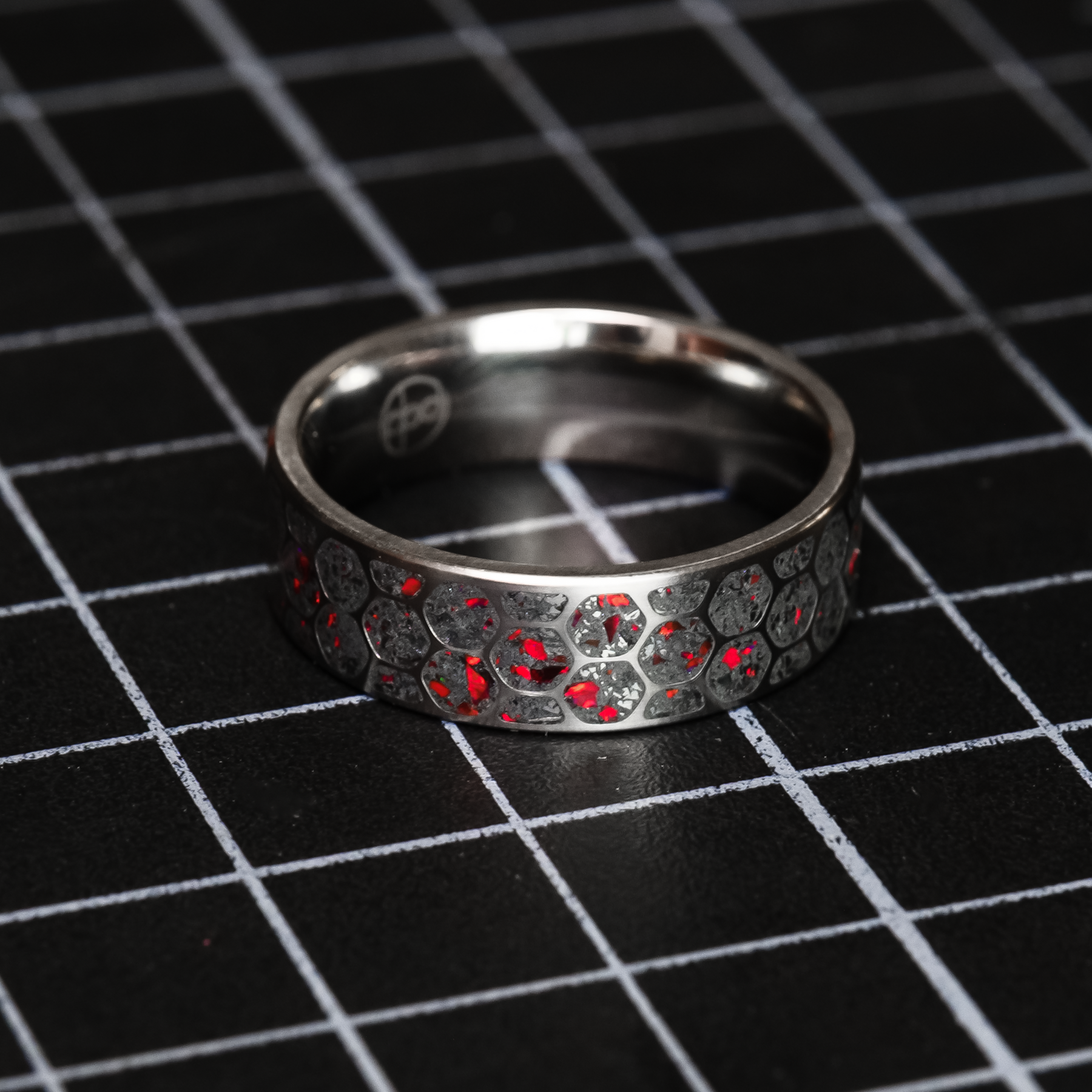 RED STONE・GLOW RING・SILVER | darantonia.com