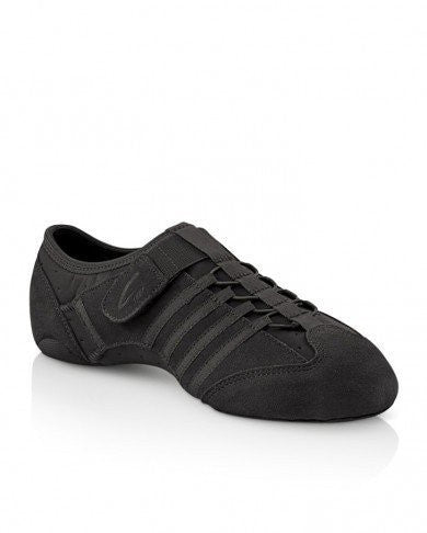 black acro shoes