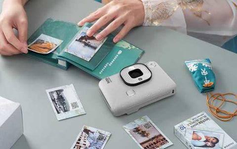 Fujifilm Instax mini LiPlay Soulmate Instance camera