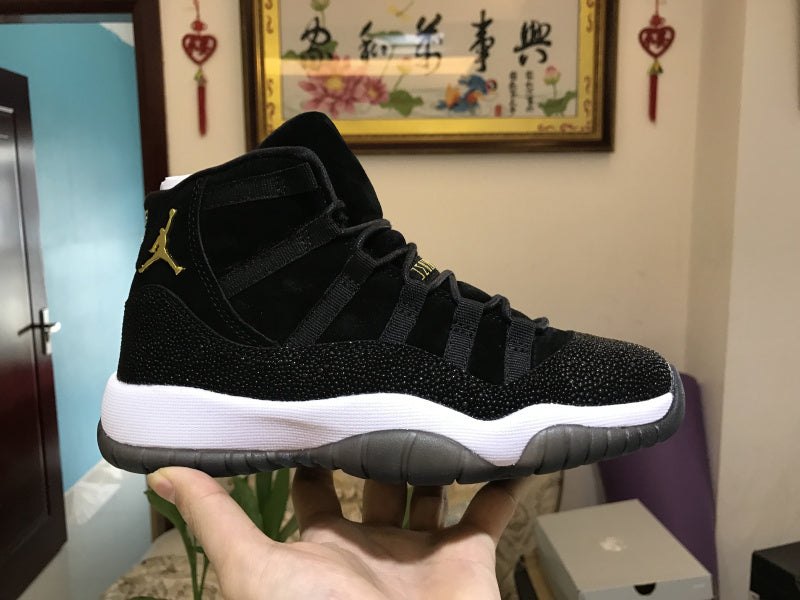 jordan retro 11 heiress black