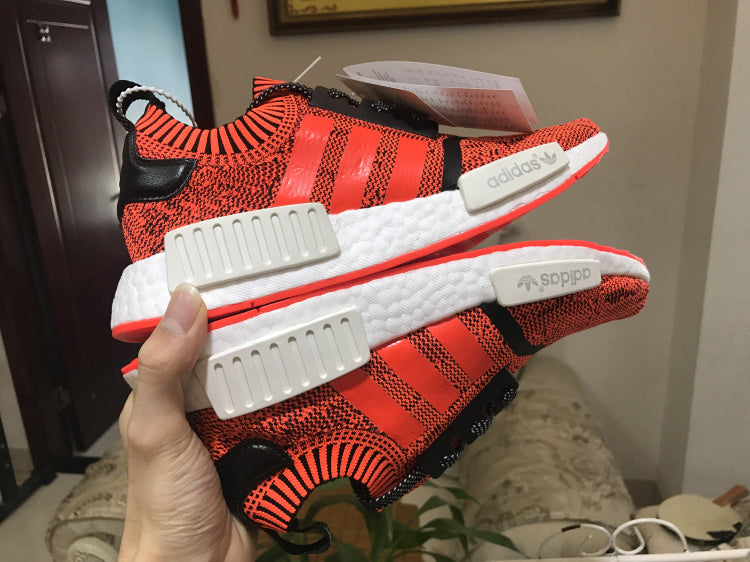 nmd r1 nyc red apple