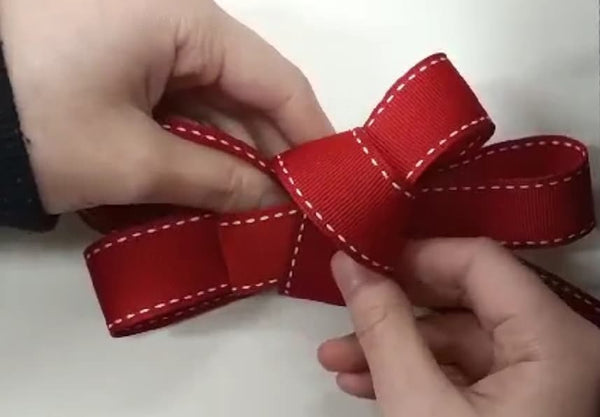 Four Loop Bow