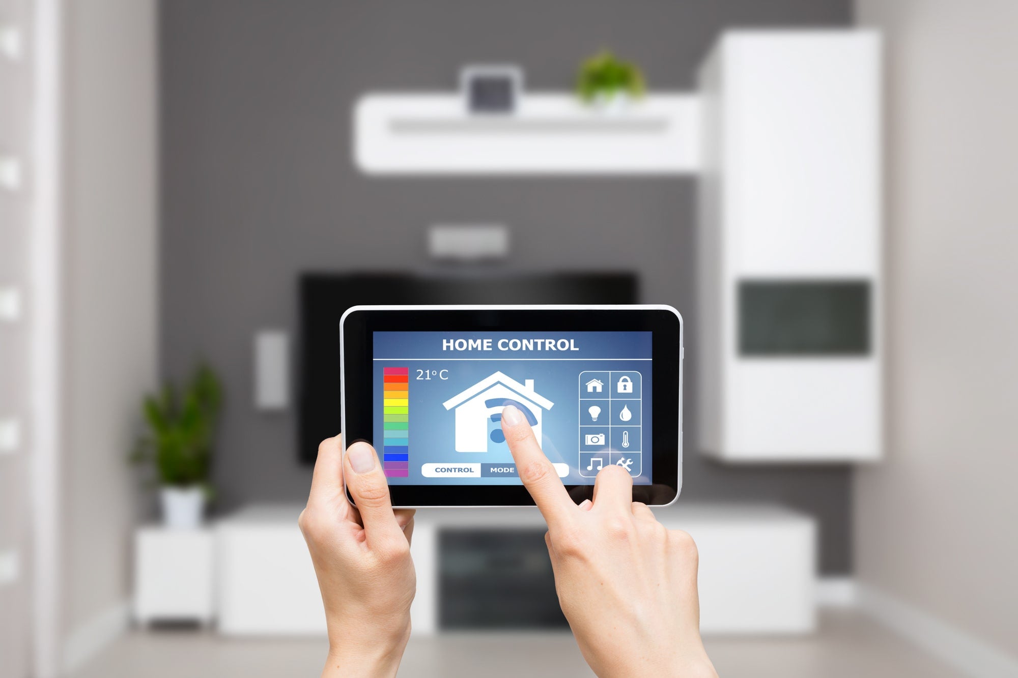 Far Luftpost Ekspression 7 Benefits of Installing a Smart Lighting System in Your Home - The Lighting  Outlet