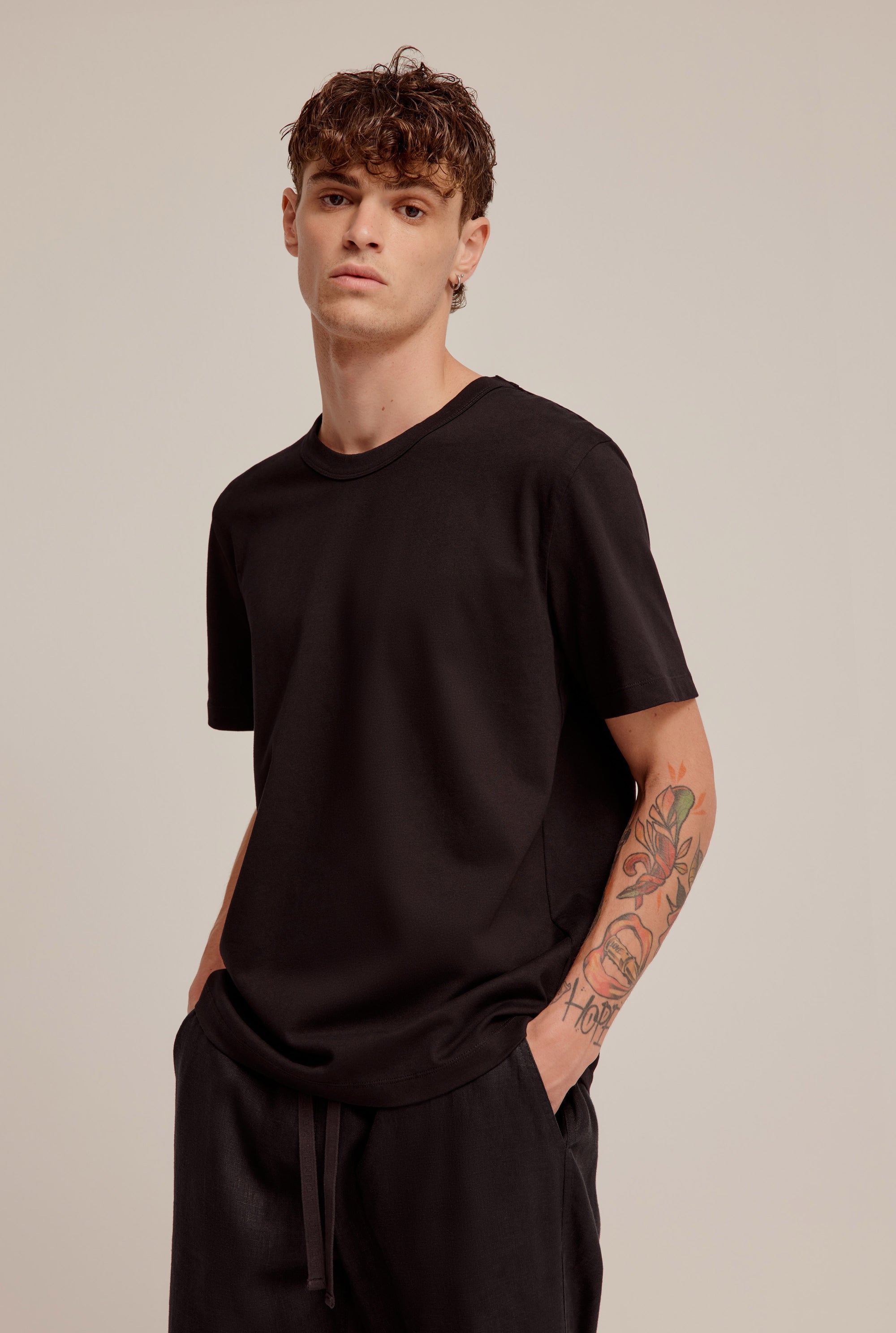 Heavy Weight T-Shirts in Black | Venroy | Premium Leisurewear designed ...