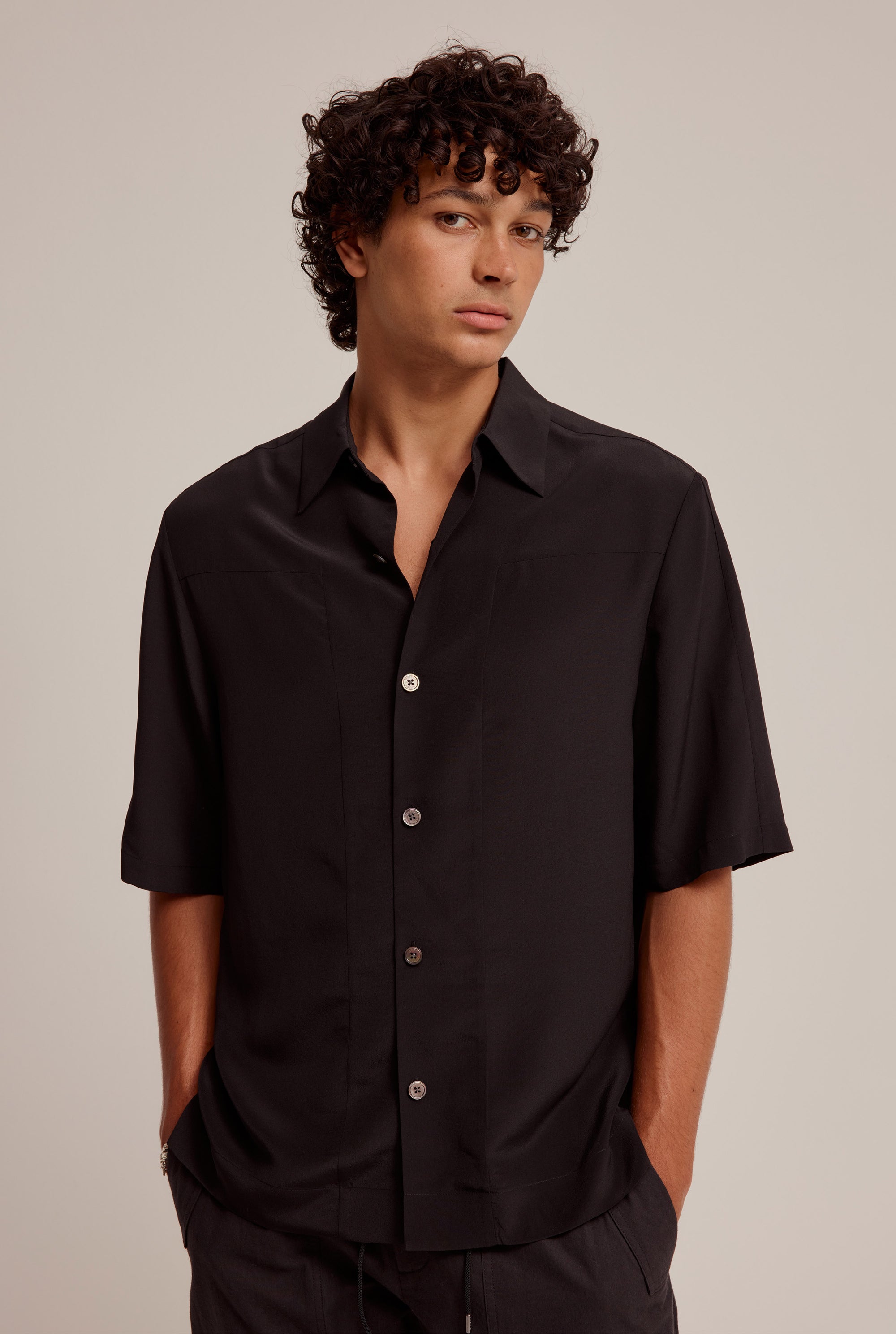 Short Sleeve Silk Panelled Shirt - Black | Venroy | Premium Leisurewear ...
