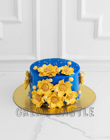 Traditional Gold And White First Birthday Cake by Cake Square Chennai - Cake  Square Chennai | Cake Shop in Chennai