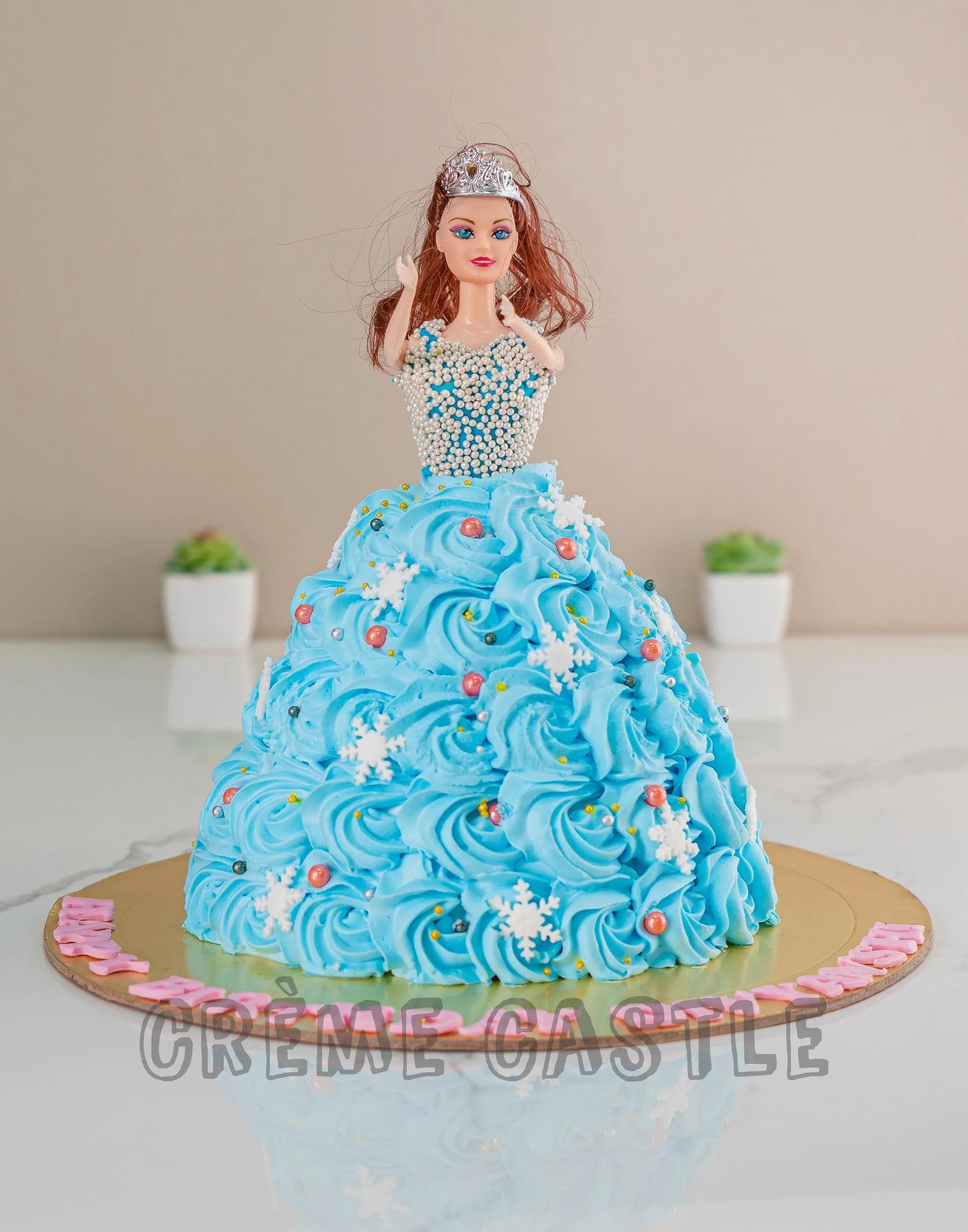 Delicious Cakes hyderabad | Wedding cakes | Birthday cakes| Celebrations  Cakes | Karachi Bakery