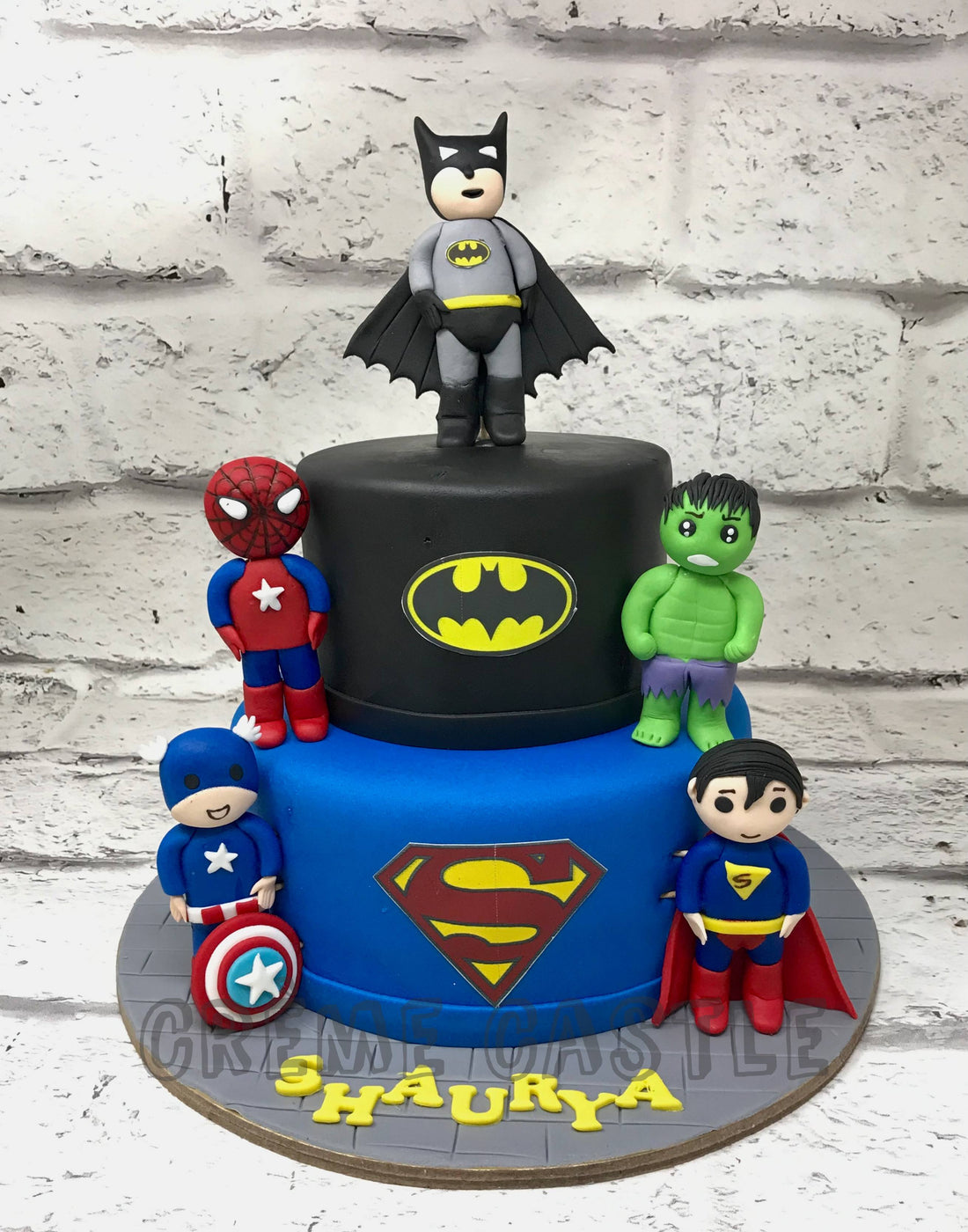Superhero Miniature Cake – Creme Castle