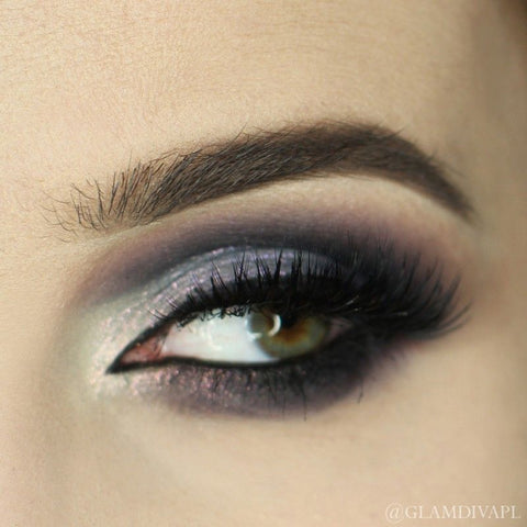 smoky eye shadow