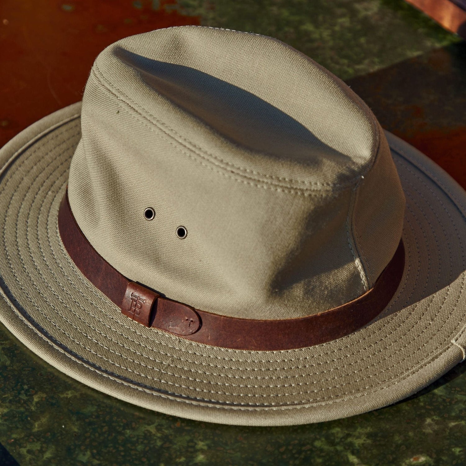 Pearl Pin – Levine Hat Co.