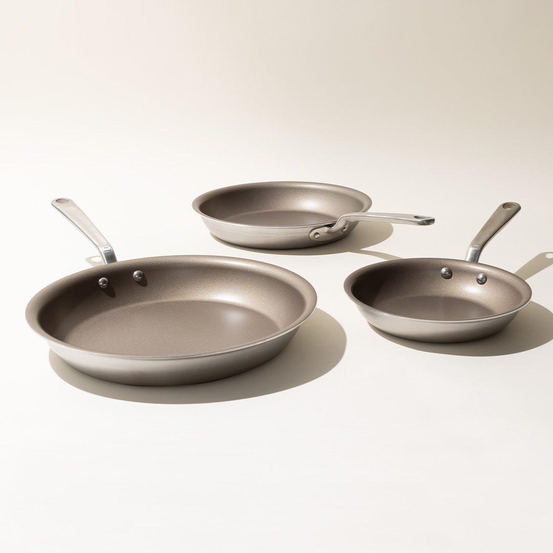 Special offer of Italian pans – Stock Italy Srl