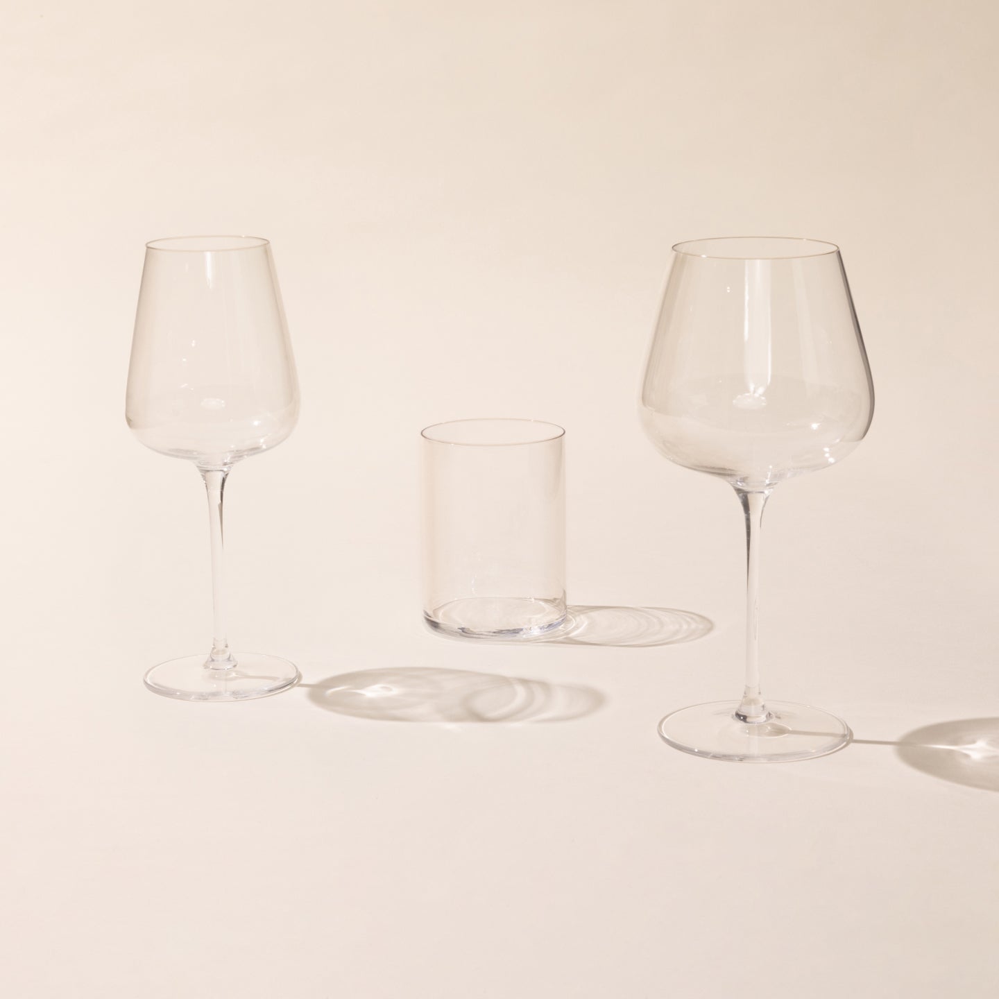 Red Wine Glass vs. White Wine Glass: What's the Difference?