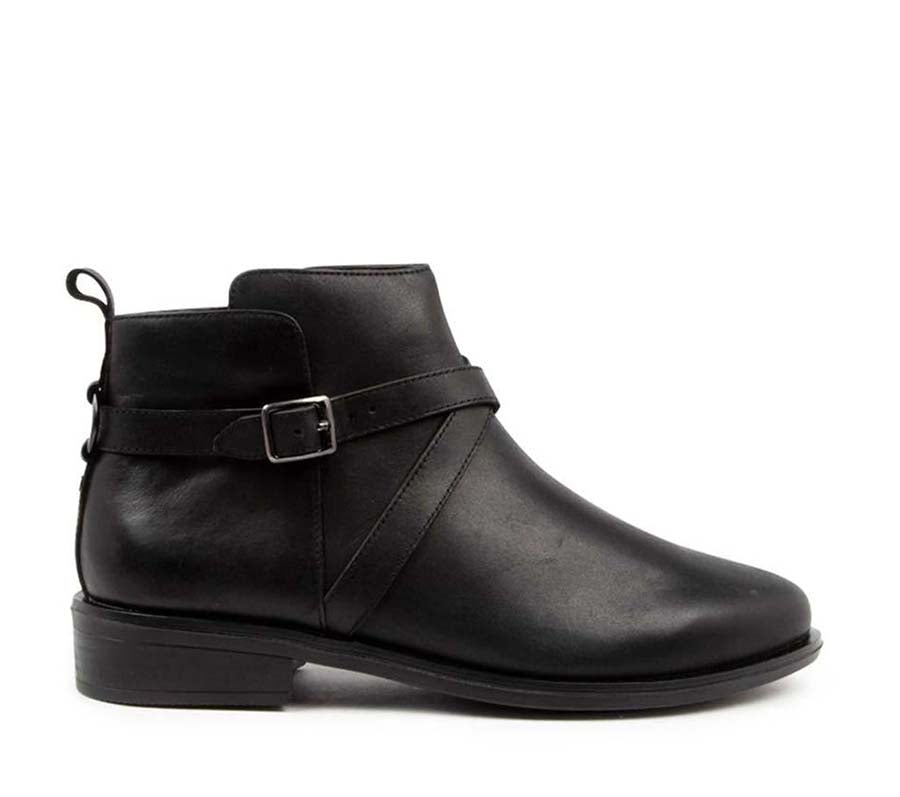 ZIERA SEBAS BLACK | Collective Shoes