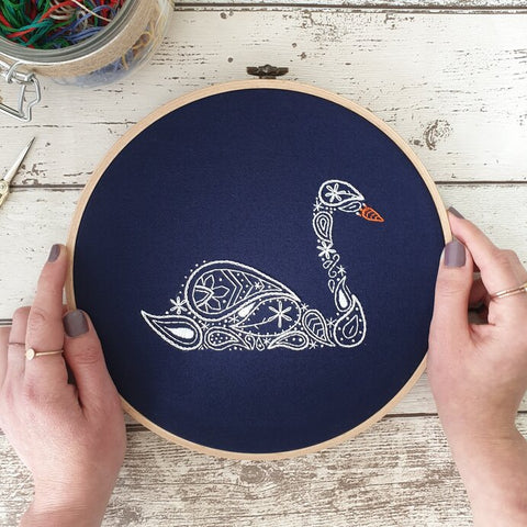 Paraffle's Swan embroidery hoop kit