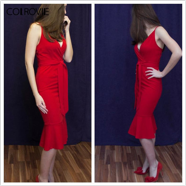 Elegantes Sommerkleid mit tiefem V-Ausschnitt & Spaghettiträger in Rot